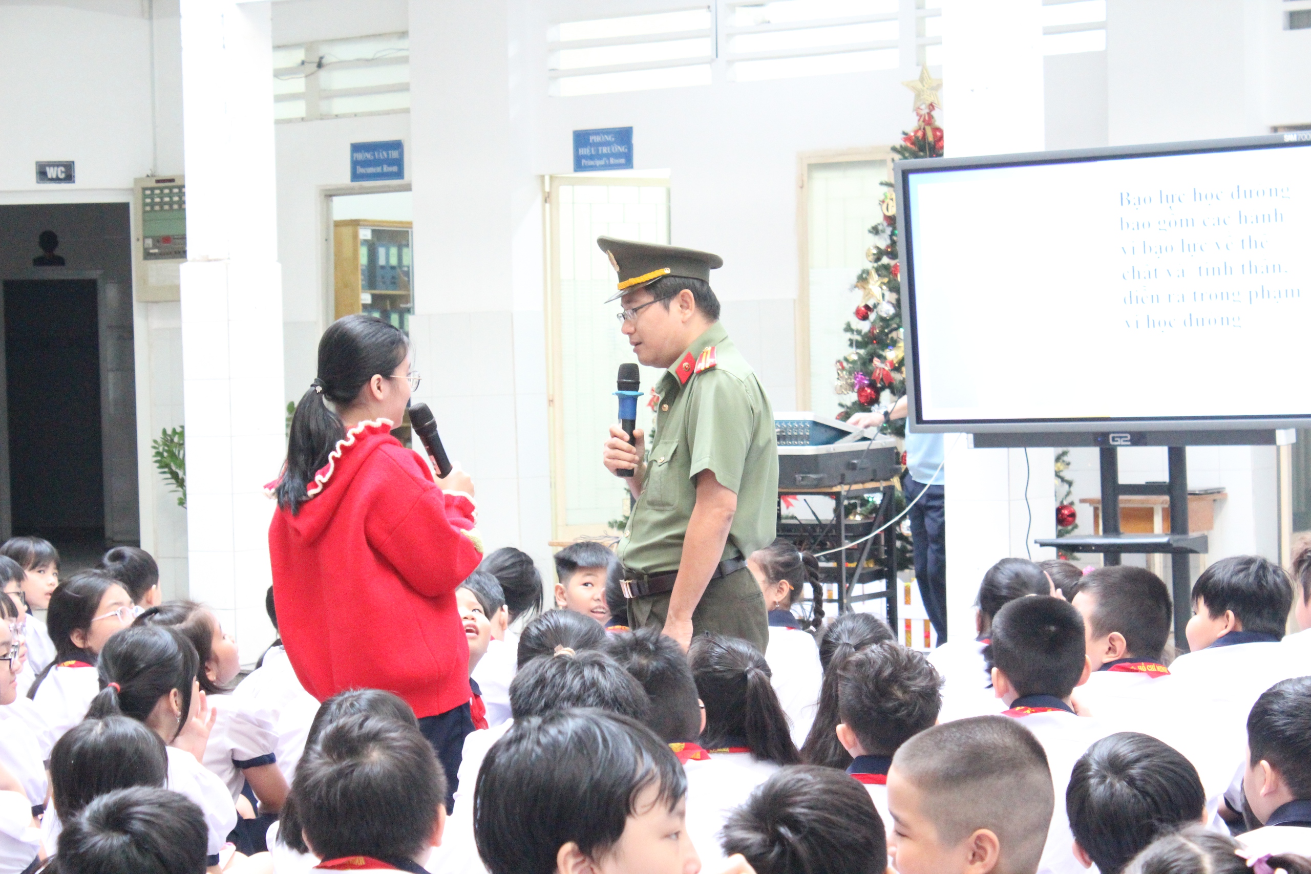 Câu nói 'đồ bị hiếp dâm', bạo lực học đường tàn nhẫn khiến nữ sinh tự sát - Ảnh 3.