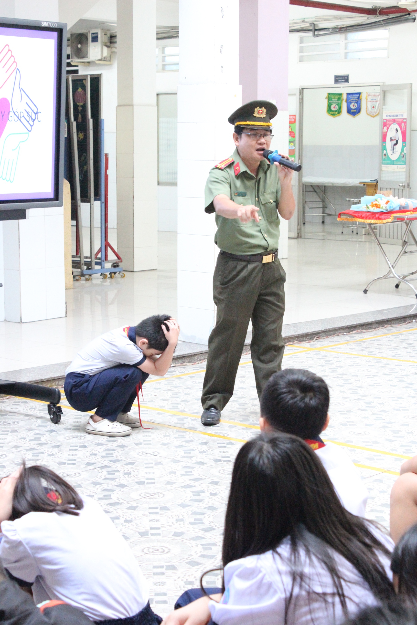 Câu nói 'đồ bị hiếp dâm', bạo lực học đường tàn nhẫn khiến nữ sinh tự sát - Ảnh 5.