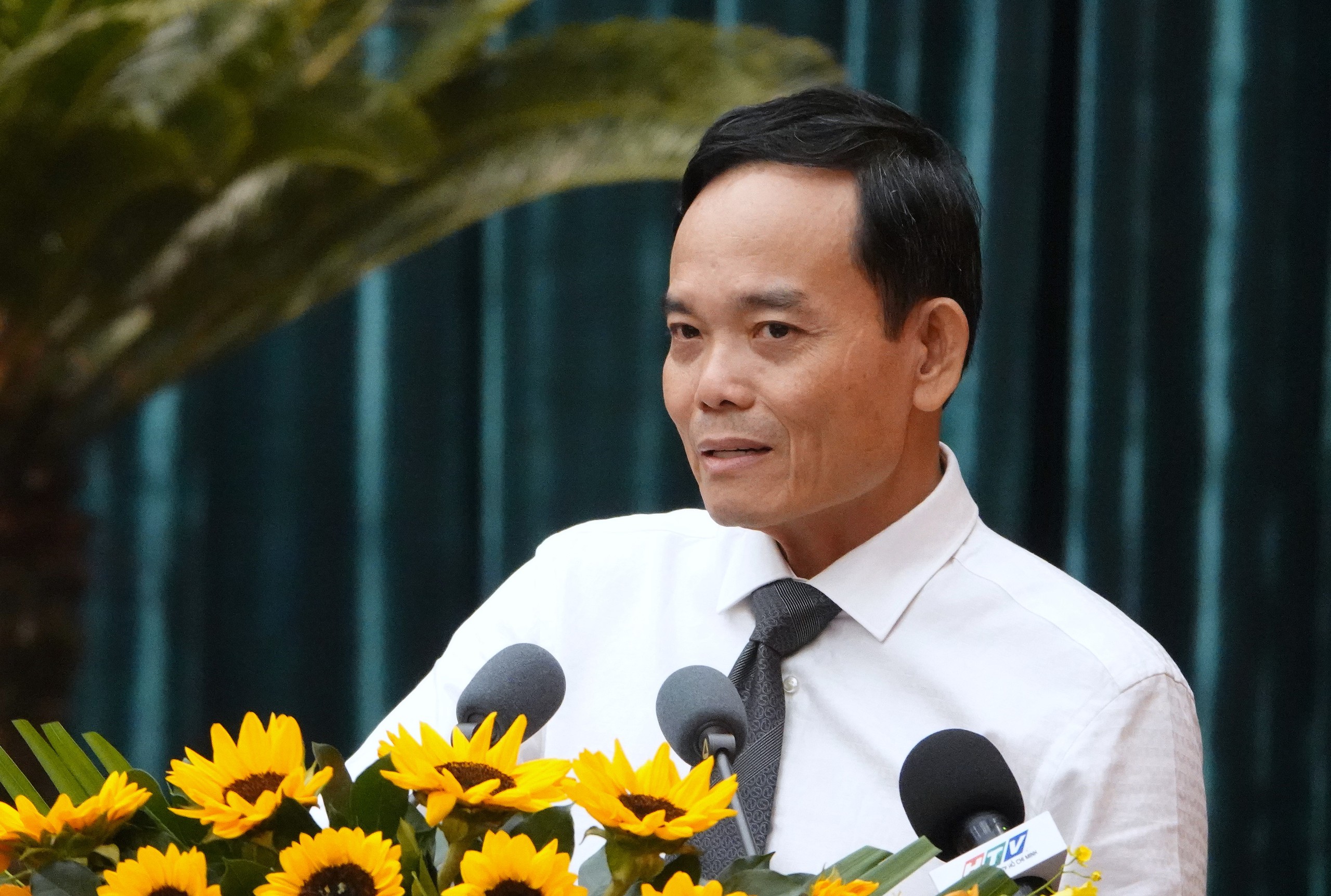 TP.HCM 'giao khoán' ủy viên thường vụ theo dõi dự án trọng điểm- Ảnh 1. TP.HCM 'giao khoán' ủy viên thường vụ theo dõi dự án trọng điểm- Ảnh 1.