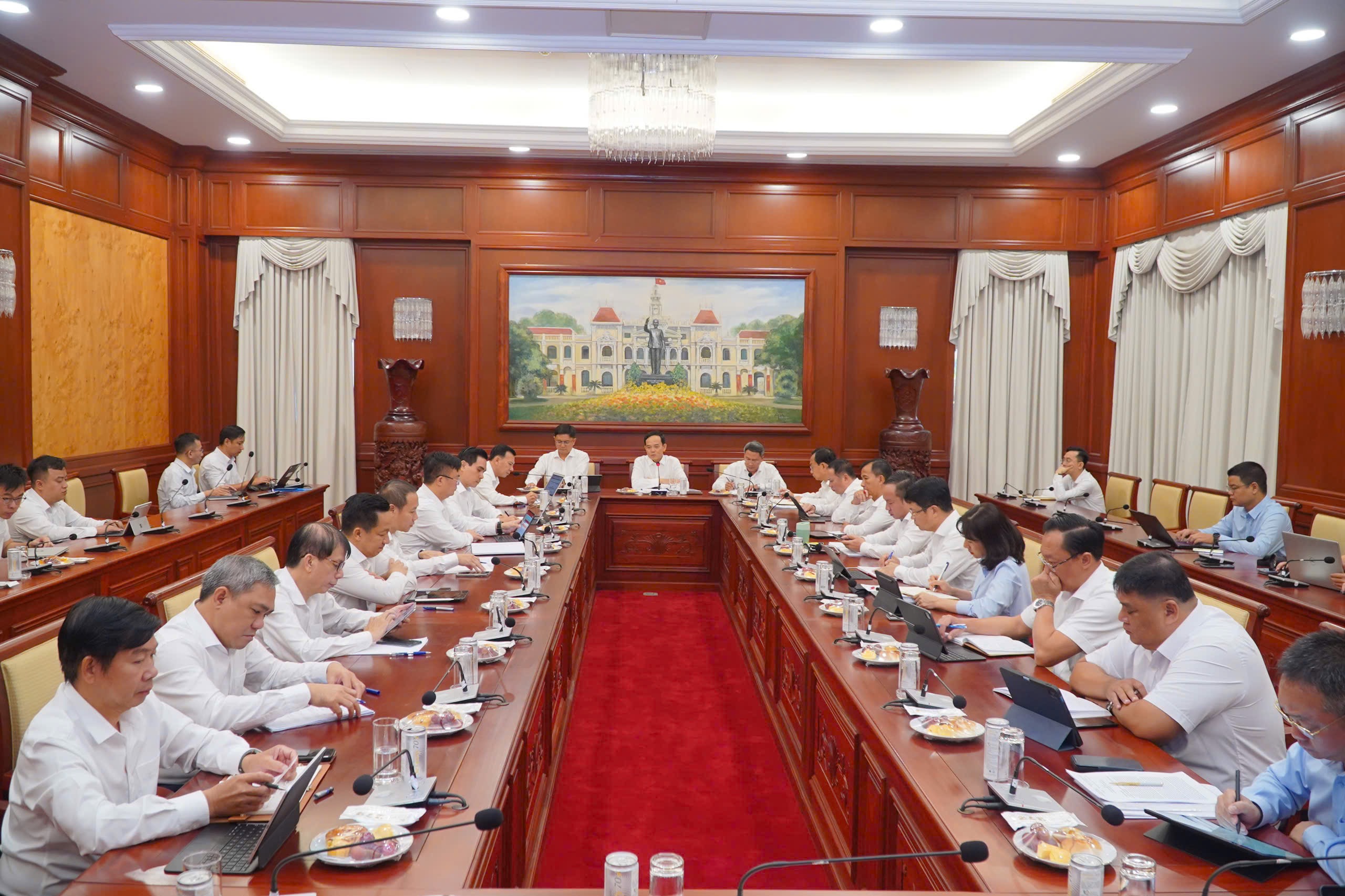 Ông Trần Lưu Quang: Đường dưới 4 làn xe giao cho phường, xã quản lý từ 1.1.2026- Ảnh 1. Ông Trần Lưu Quang: Đường dưới 4 làn xe giao cho phường, xã quản lý từ 1.1.2026- Ảnh 1.