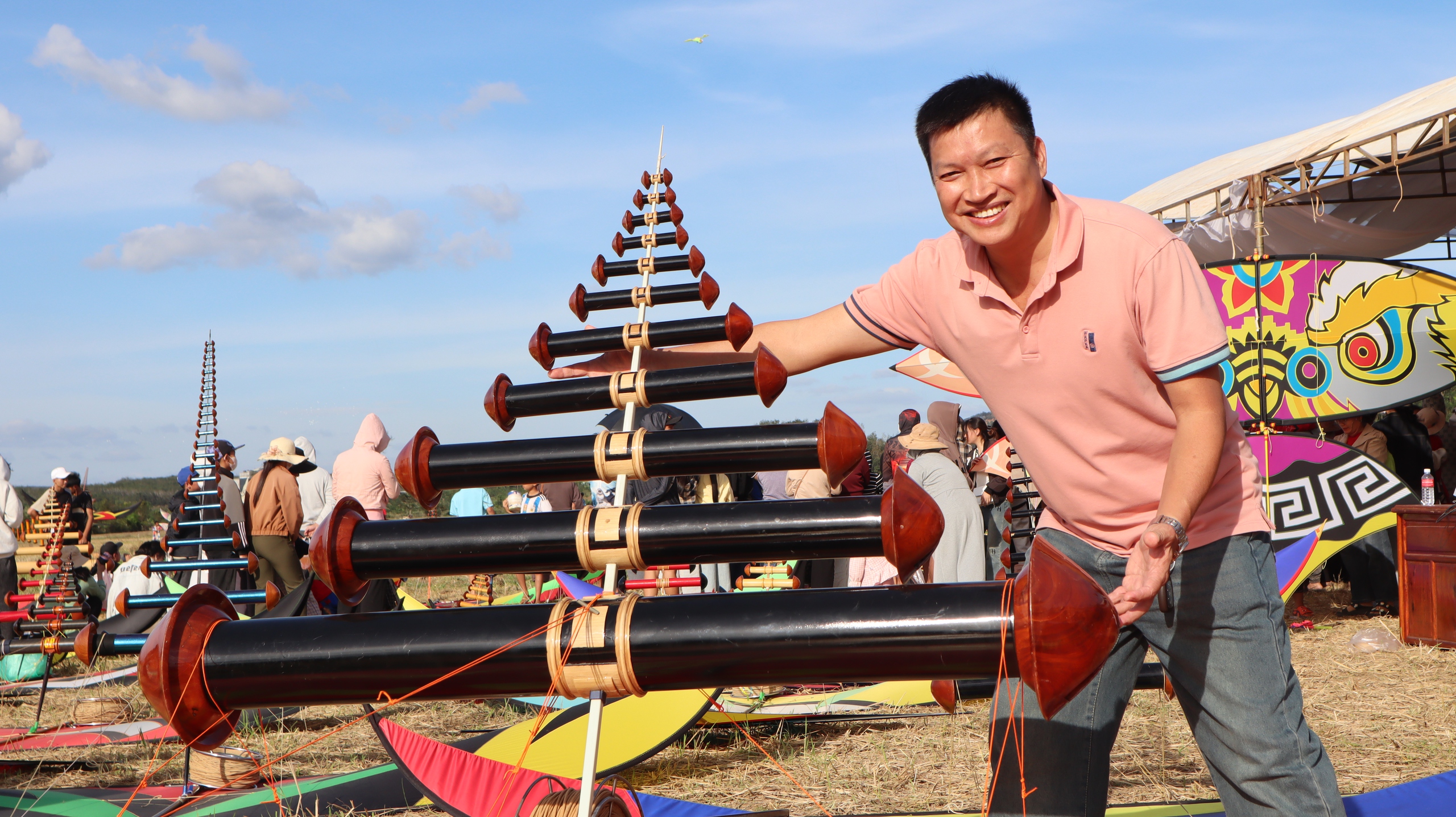 Hàng ngàn người đổ về Đồng Nai khám phá lễ hội diều sáo nghệ thuật - Ảnh 12.