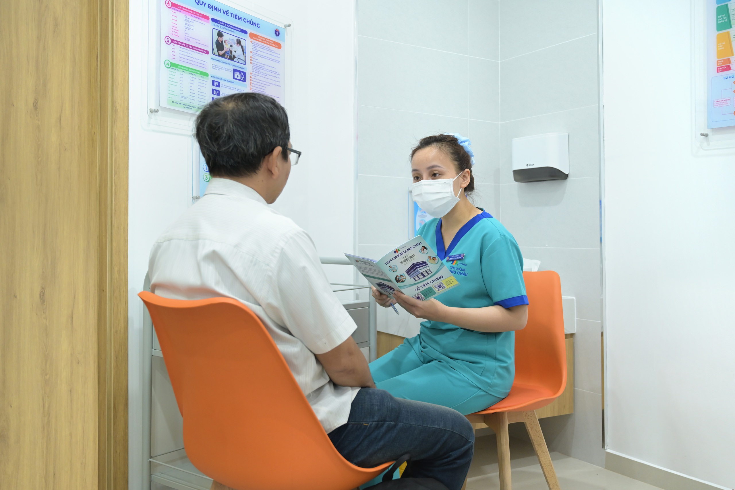 Sốt Xuất Huyết: Không Tự Dùng Thuốc Hạ Sốt, Giảm Đau Sốt Xuất Huyết: Không Tự Dùng Thuốc Hạ Sốt, Giảm Đau - Ảnh 2.