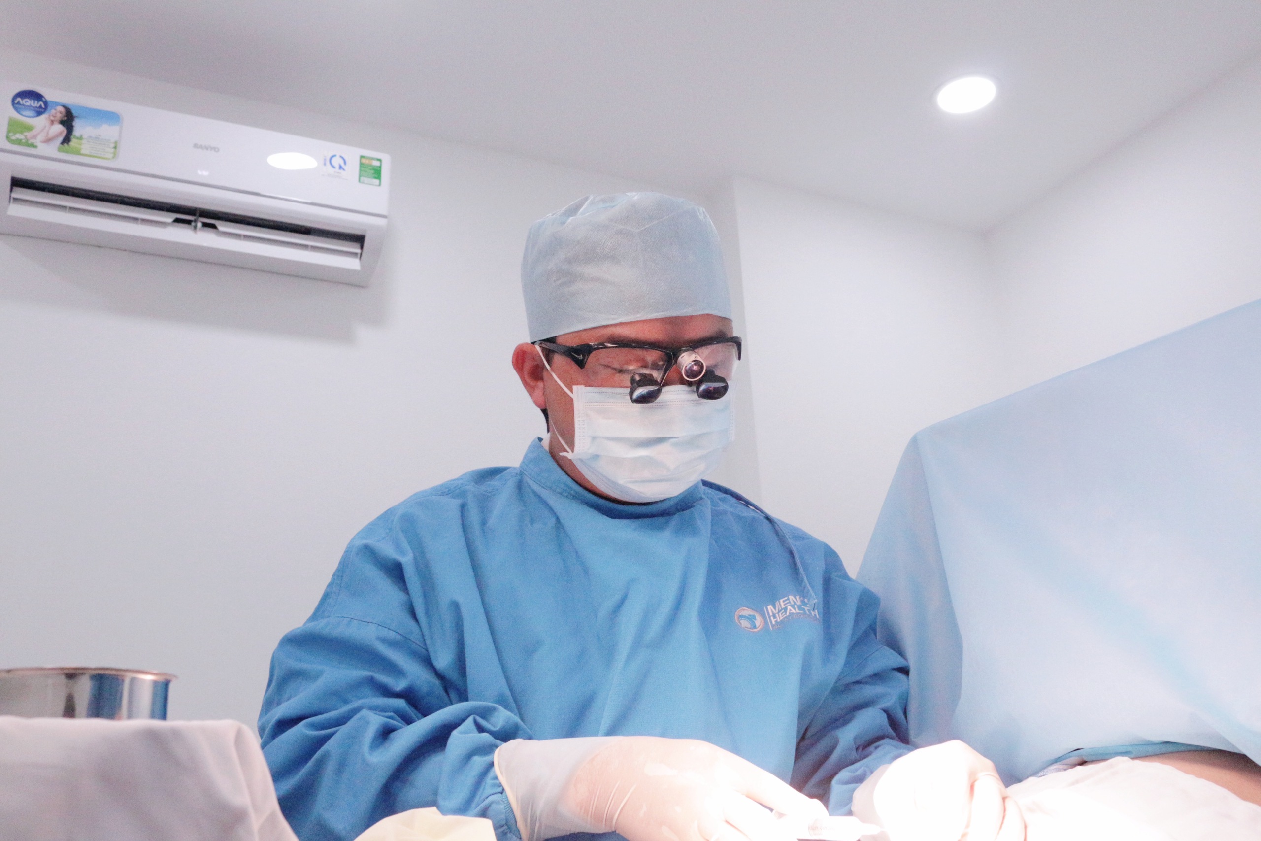 'Gãy Súng' Do Bắt Chước Tư Thế Khó Trong Phim Khi Quan Hệ Tình Dục 'Gãy Súng' Vì Bắt Chước Tư Thế Khó Trong Phim Khi Quan Hệ Tình Dục - Ảnh 1.