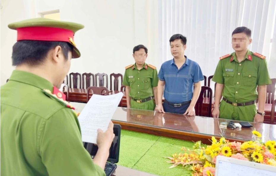 Đề nghị truy tố cựu Giám đốc Sở Y tế Bạc Liêu- Ảnh 4. Đề nghị truy tố cựu Giám đốc Sở Y tế Bạc Liêu- Ảnh 4.