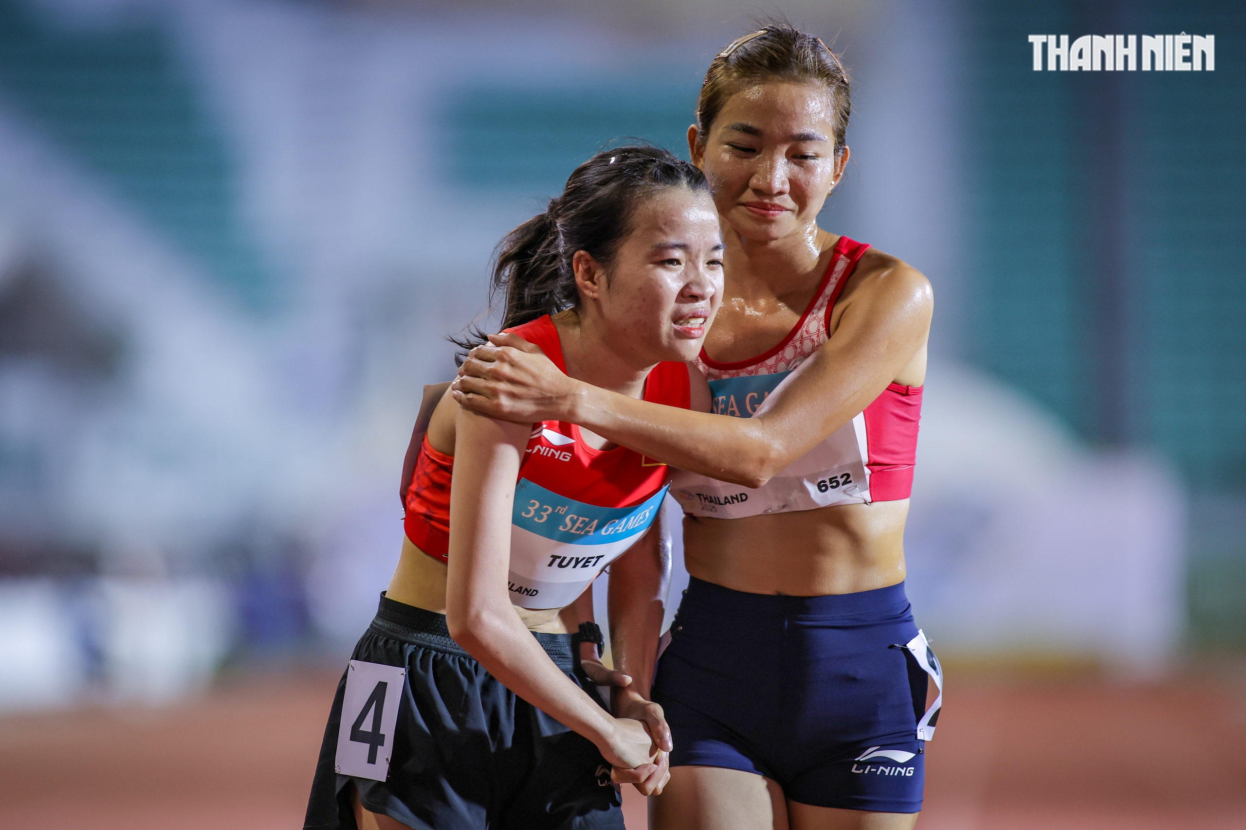 ពេលវេលាដ៏អស្ចារ្យបំផុតសម្រាប់ Nguyen Thi Oanh និងការរត់ប្រណាំងដ៏អស្ចារ្យរបស់នាងដែលបានបង្កើតប្រវត្តិសាស្ត្រ - រូបថតទី 10។ Khoảnh khắc tuyệt đỉnh Nguyễn Thị Oanh và những bước chạy vàng làm nên lịch sử- Ảnh 10.