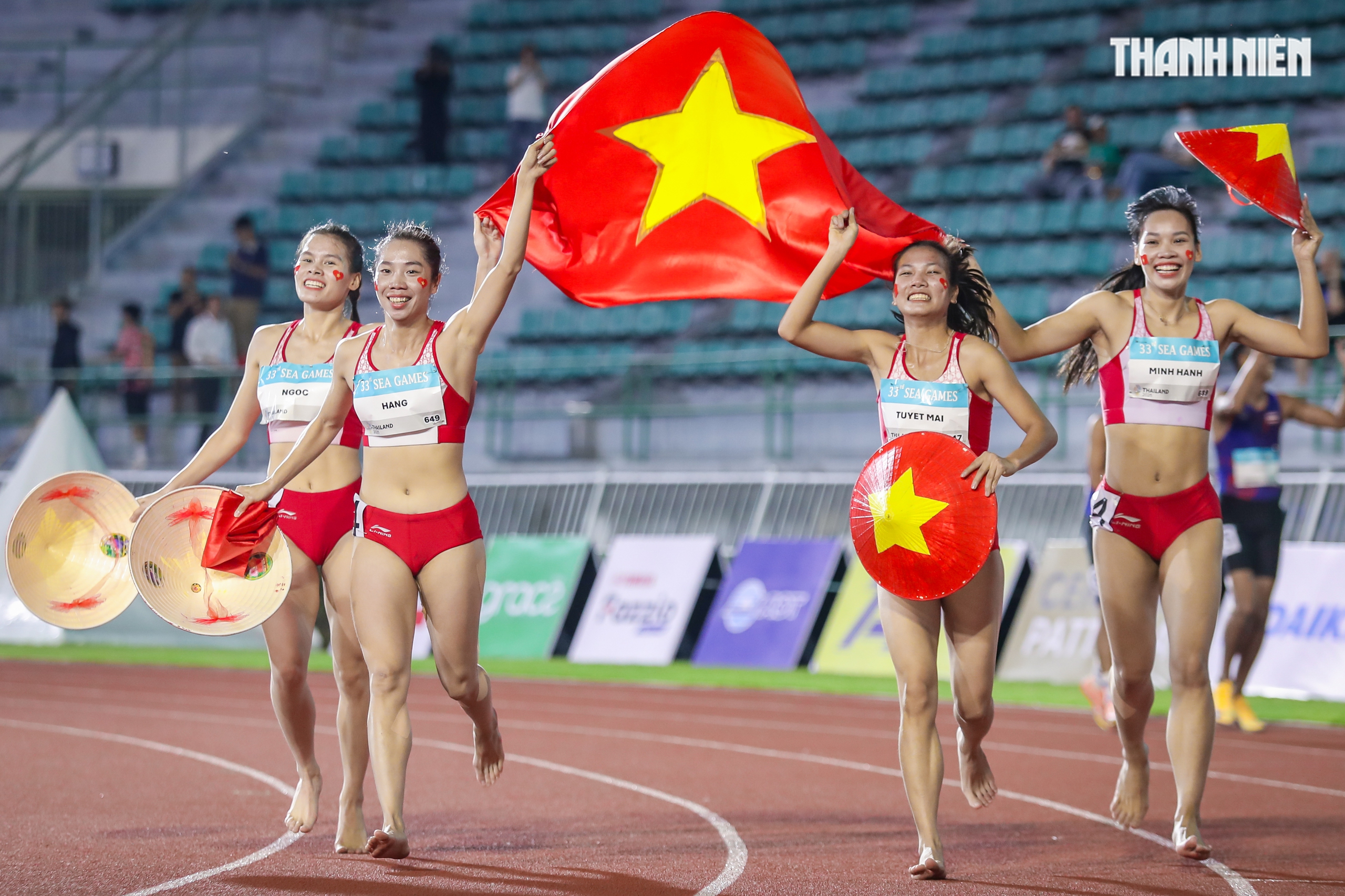 ពេលវេលាដ៏អស្ចារ្យបំផុតសម្រាប់ Nguyen Thi Oanh និងការរត់ប្រណាំងដ៏អស្ចារ្យរបស់នាងដែលបានបង្កើតប្រវត្តិសាស្ត្រ - រូបថតទី 14។ Khoảnh khắc tuyệt đỉnh Nguyễn Thị Oanh và những bước chạy vàng làm nên lịch sử- Ảnh 14.