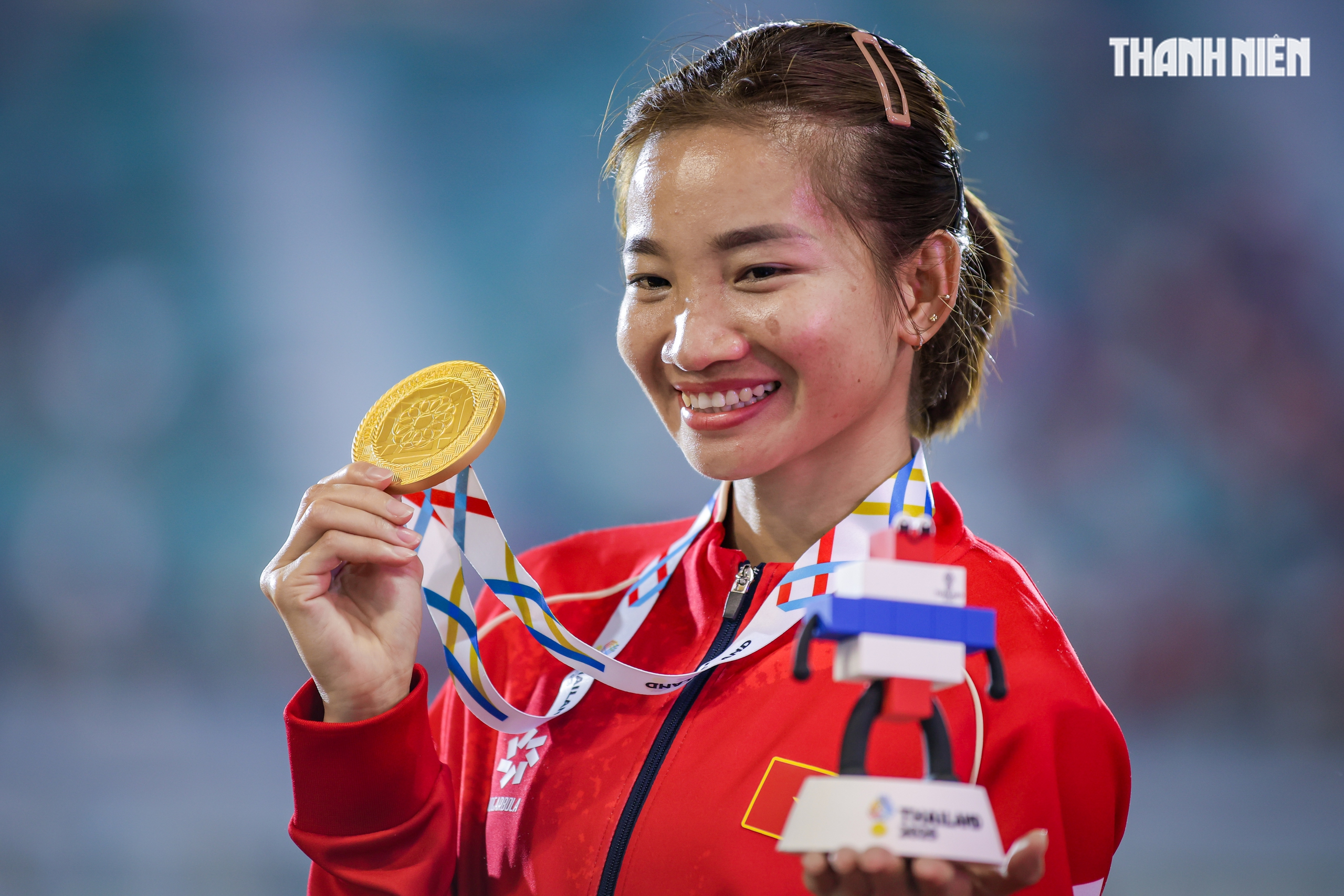 ពេលវេលាដ៏អស្ចារ្យបំផុតសម្រាប់ Nguyen Thi Oanh និងជំហានមាសរបស់នាងដែលបានបង្កើតប្រវត្តិសាស្ត្រ - រូបថតទី 1។ Khoảnh khắc tuyệt đỉnh Nguyễn Thị Oanh và những bước chạy vàng làm nên lịch sử- Ảnh 1.