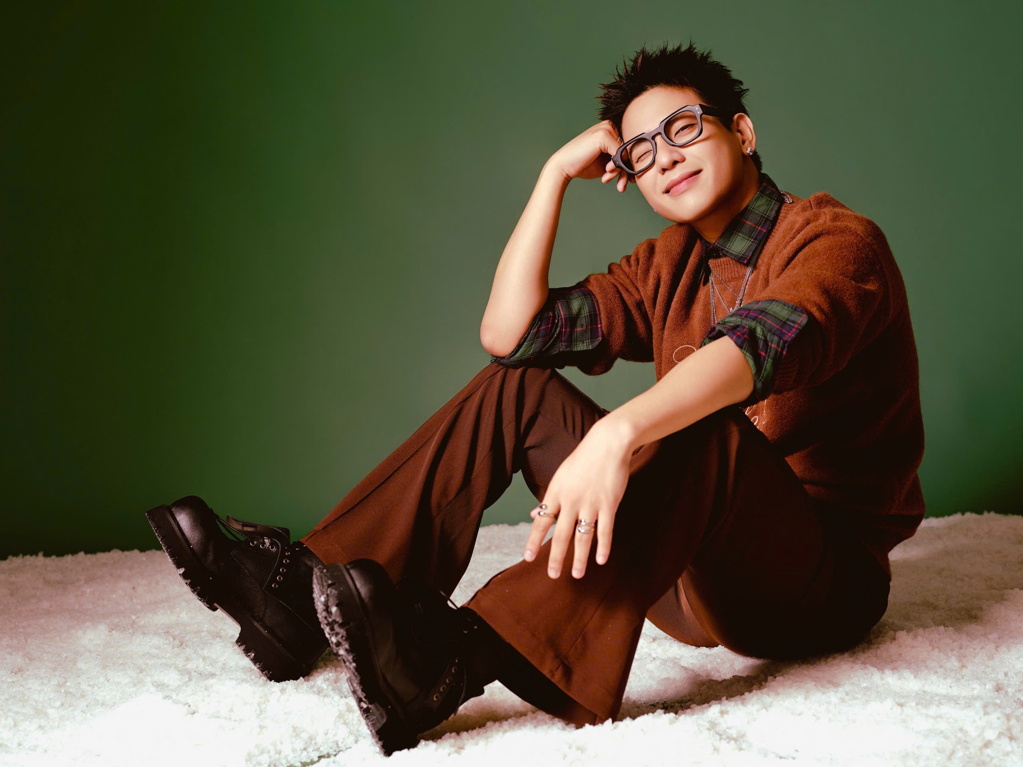 Màn ‘lột xác’ của Quân A.P sau ‘Anh trai say hi’- Ảnh 1.