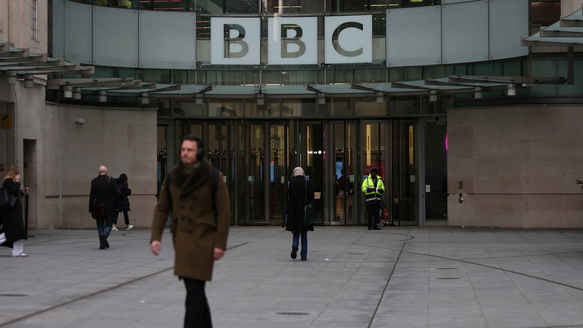 &Ocirc;ng Trump kiện BBC, đ&ograve;i 10 tỉ USD v&igrave; chỉnh sửa ph&aacute;t biểu li&ecirc;n quan bạo loạn - Ảnh 1.