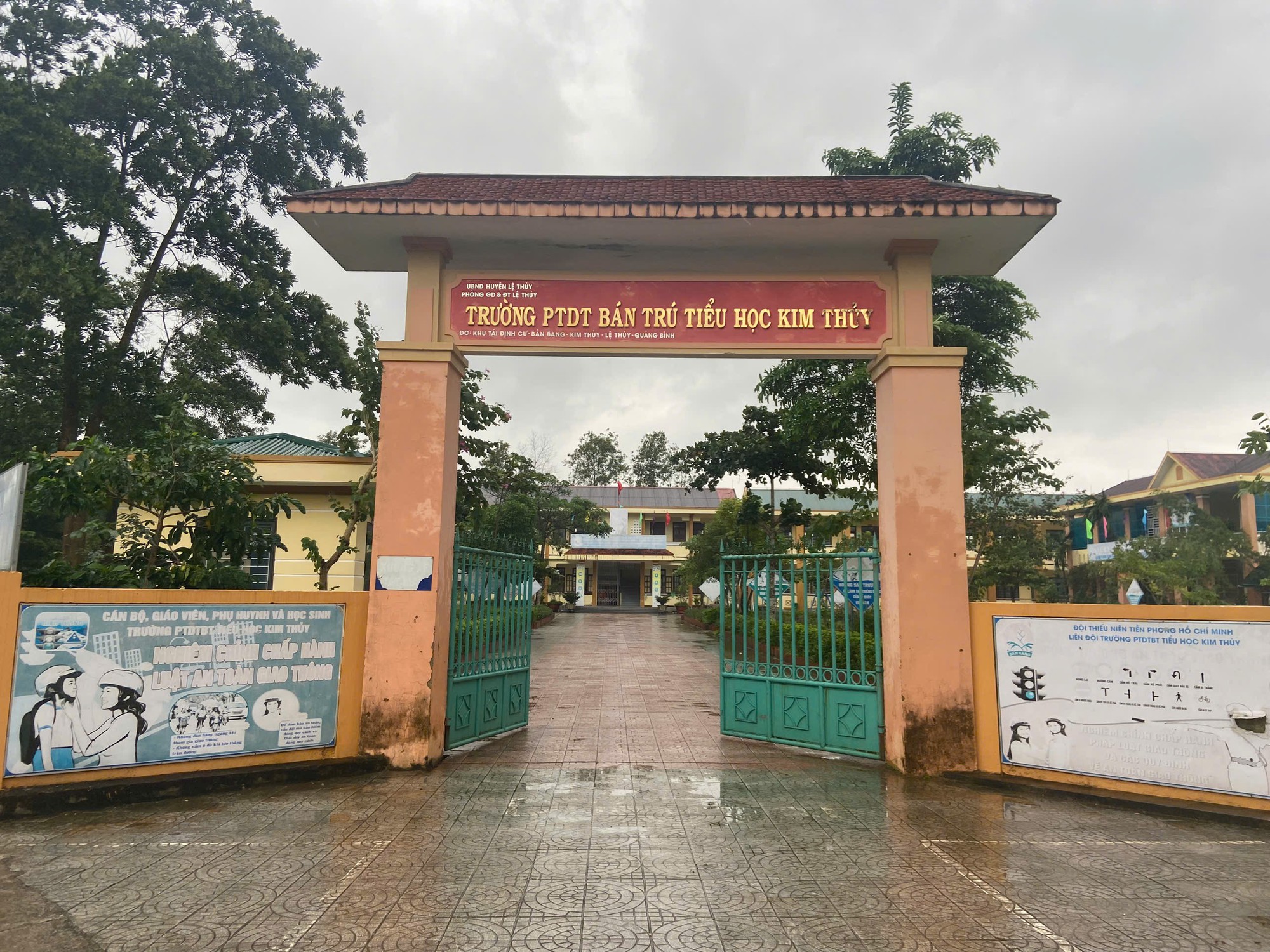 Để xảy ra ngộ độc tập thể, bị xử phạt 196,5 triệu đồng, trường nói... không có tiền!- Ảnh 1.