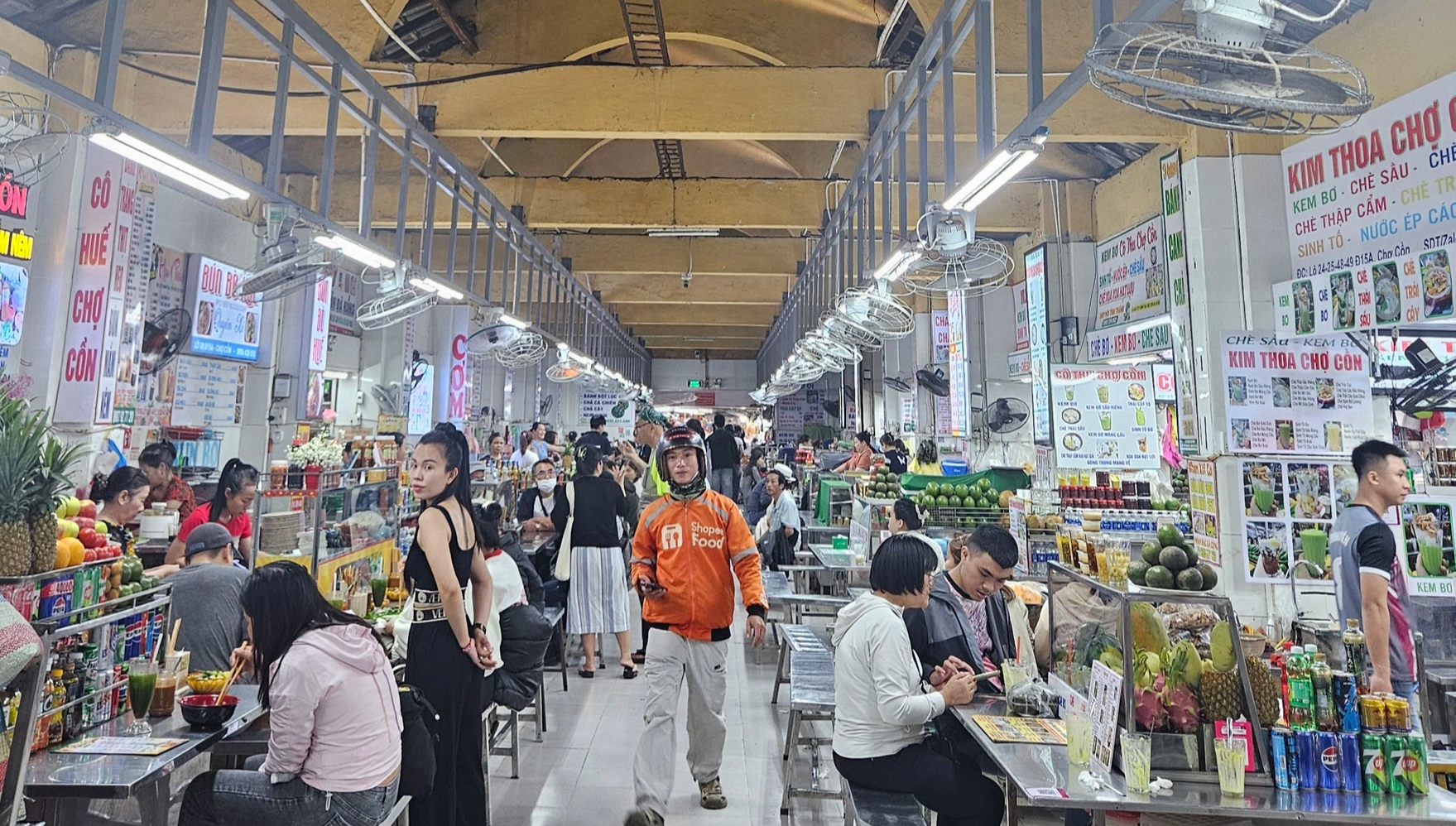 Thú vui 'ăn hàng' trong chợ ở Đà Nẵng - Ảnh 13.