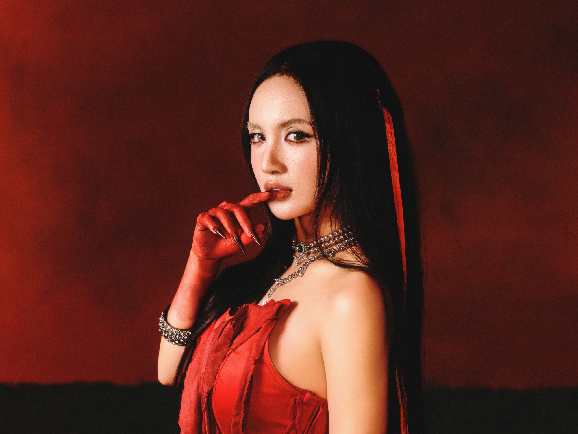 Sắc vóc nóng bỏng của LEXXY con gái 'nữ hoàng wushu' Thúy Hiền ở tuổi 21 - Ảnh 1.