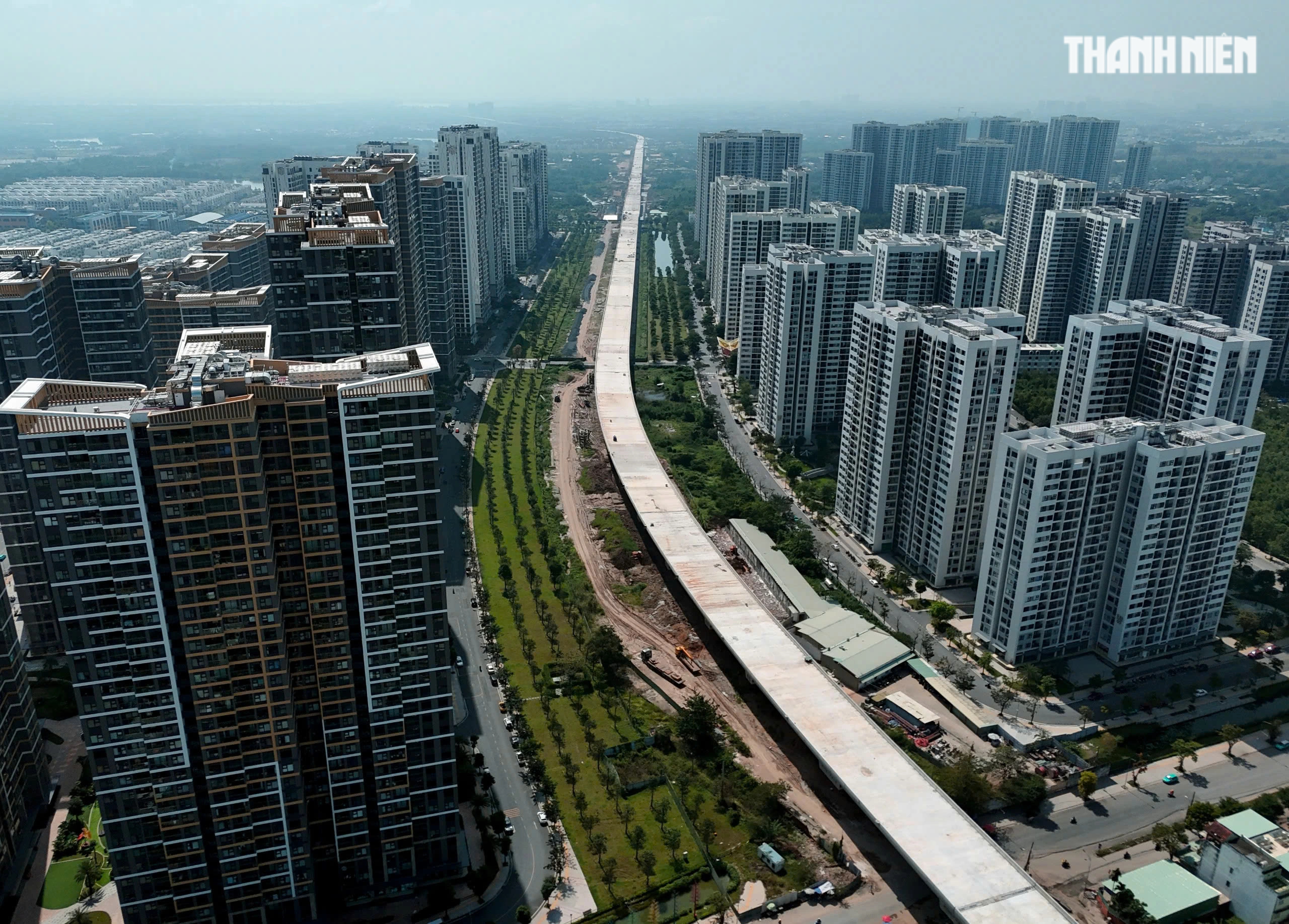 Cầu cạn Vành đai 3 đi qua Vinhomes Grand Park khi nào xong?- Ảnh 1. Cầu cạn Vành đai 3 đi qua Vinhomes Grand Park khi nào xong?- Ảnh 1.