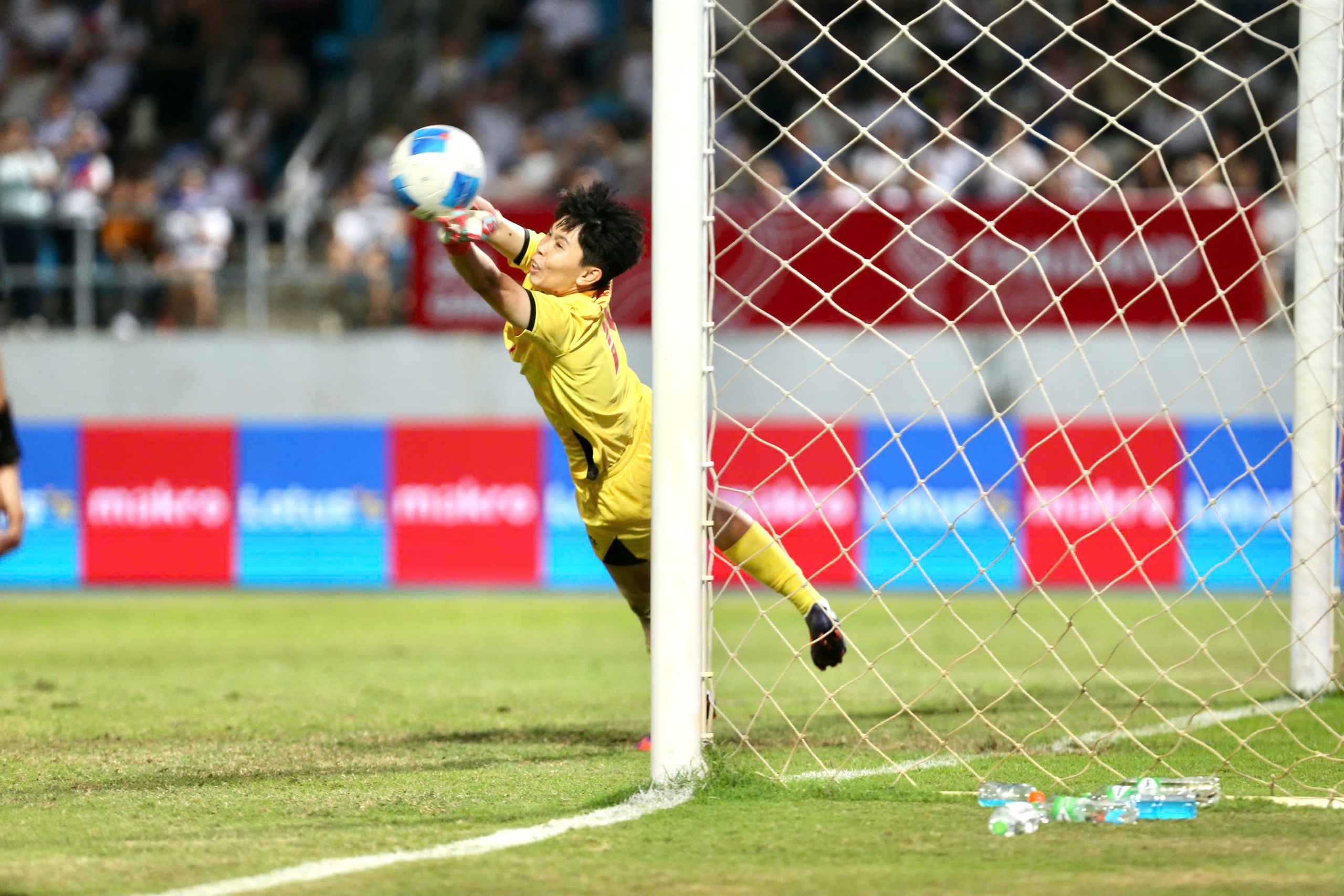 Ακόμα και χωρίς χρυσό μετάλλιο, η γυναικεία ομάδα του Βιετνάμ εξακολουθεί να λάμπει! - Φωτογραφία 11. Không cần HCV, đội tuyển nữ Việt Nam vẫn tỏa sáng lấp lánh! - Ảnh 11.