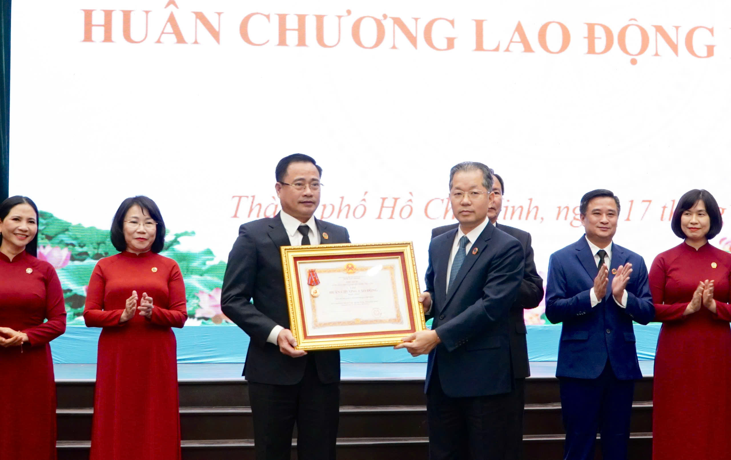 Chánh án TAND tối cao:Nâng cao chất lượng xét xử để củng cố niềm tin người dân - Ảnh 4.