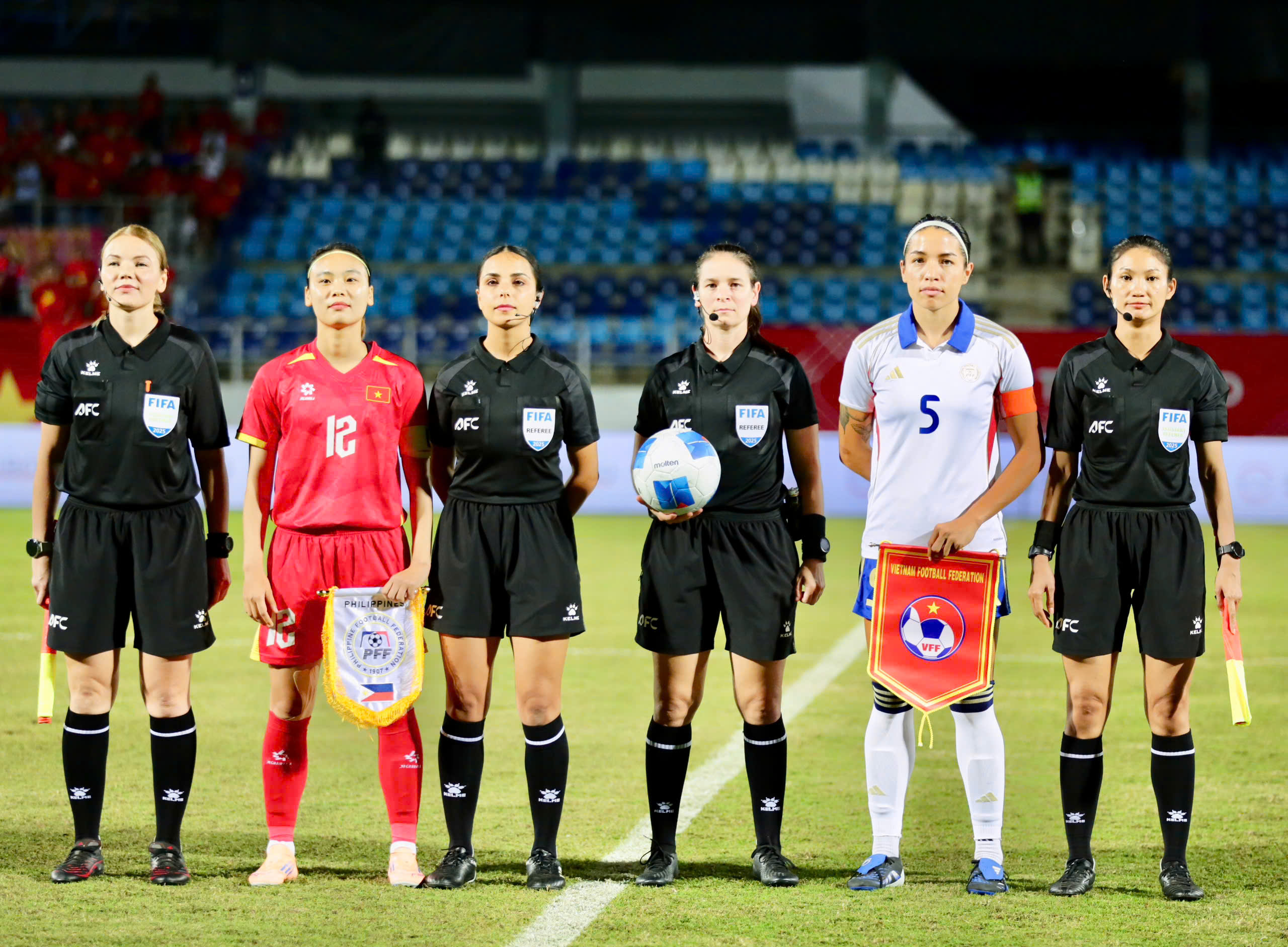 Chân dung 'trùm cuối' dẫn đến thất bại của đội tuyển nữ Việt Nam: Bàn thắng bị đánh cắp- Ảnh 2. Chân dung 'trùm cuối' dẫn đến thất bại của đội tuyển nữ Việt Nam: Bàn thắng bị đánh cắp- Ảnh 2.