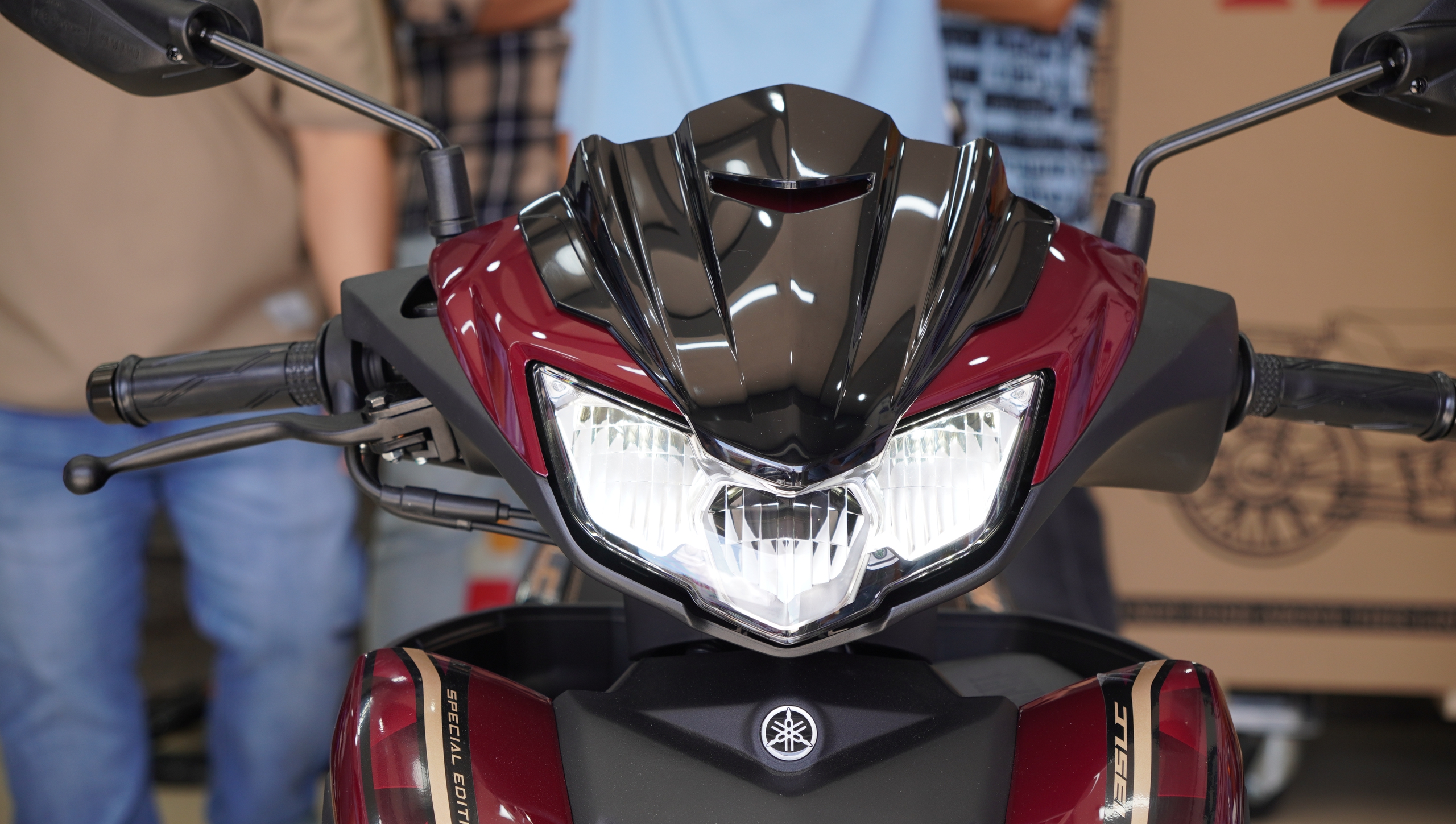 Yamaha 135LC Fi bản đặc biệt đầu tiên về Việt Nam, không dành cho số đông - Ảnh 4.