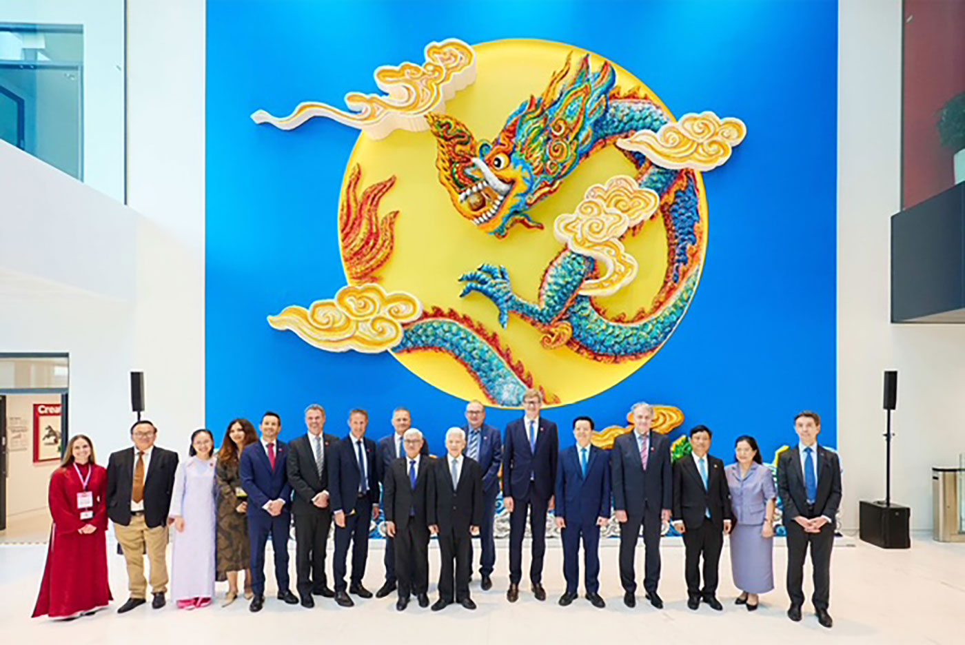 LEGO Manufacturing Việt Nam trong chiến lược phát triển của Tập đoàn LEGO tại châu Á- Ảnh 2. LEGO Manufacturing Việt Nam trong chiến lược phát triển của Tập đoàn LEGO tại châu Á- Ảnh 2.