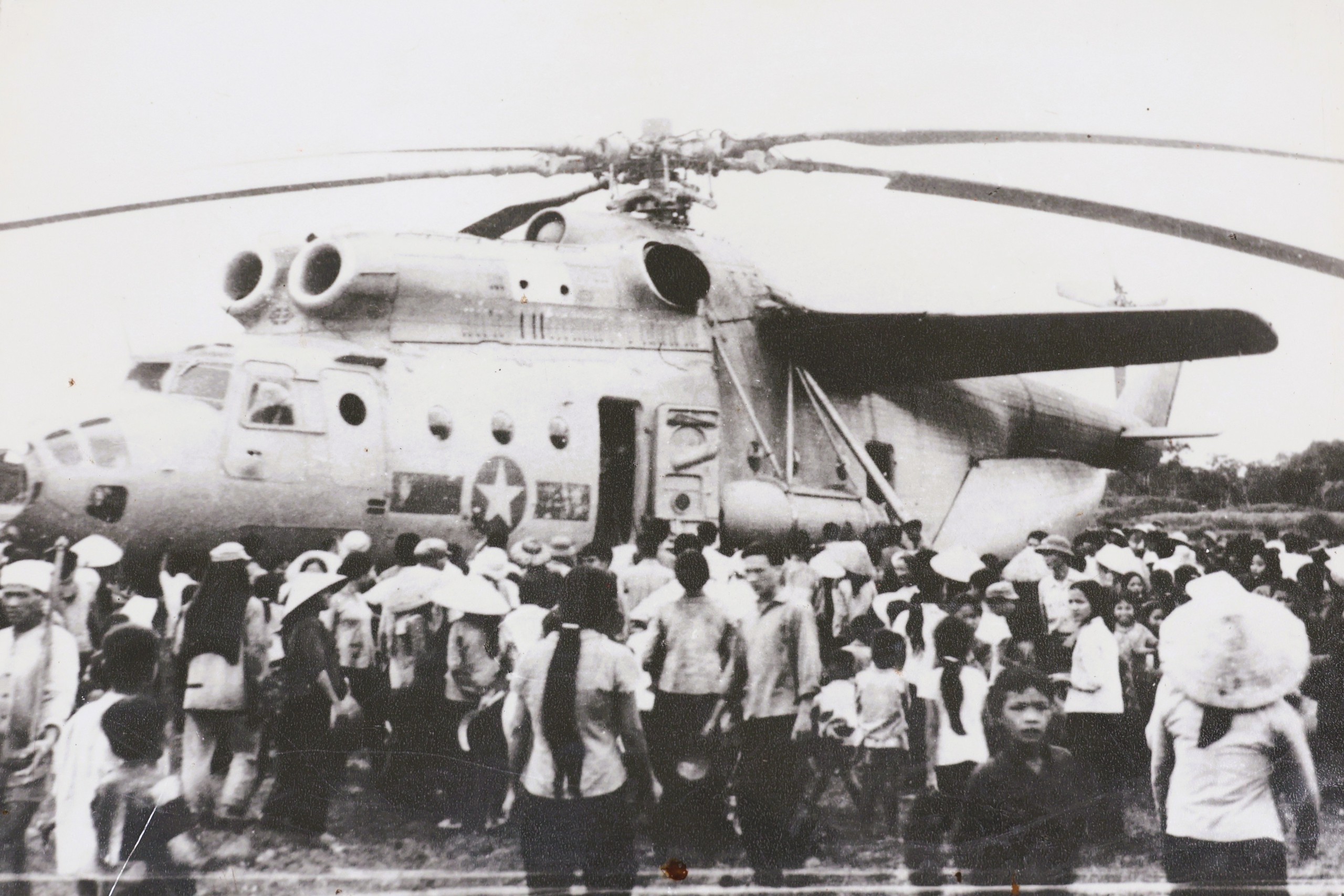 50 năm Trung đo&agrave;n Kh&ocirc;ng qu&acirc;n trực thăng 916 anh h&ugrave;ng- Ảnh 4.