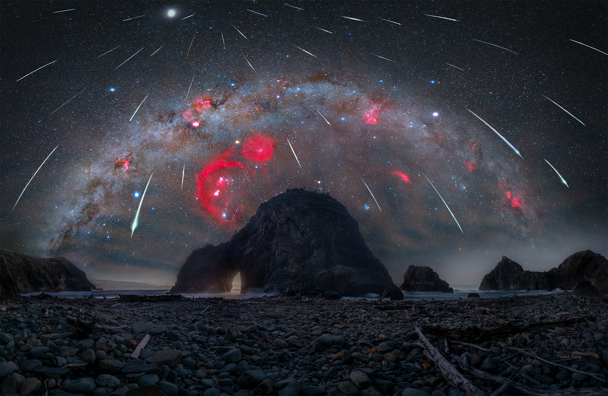 Chàng trai Việt vừa chụp được mưa sao băng 'siêu đẹp', dân mạng mê mẩn - Ảnh 1.