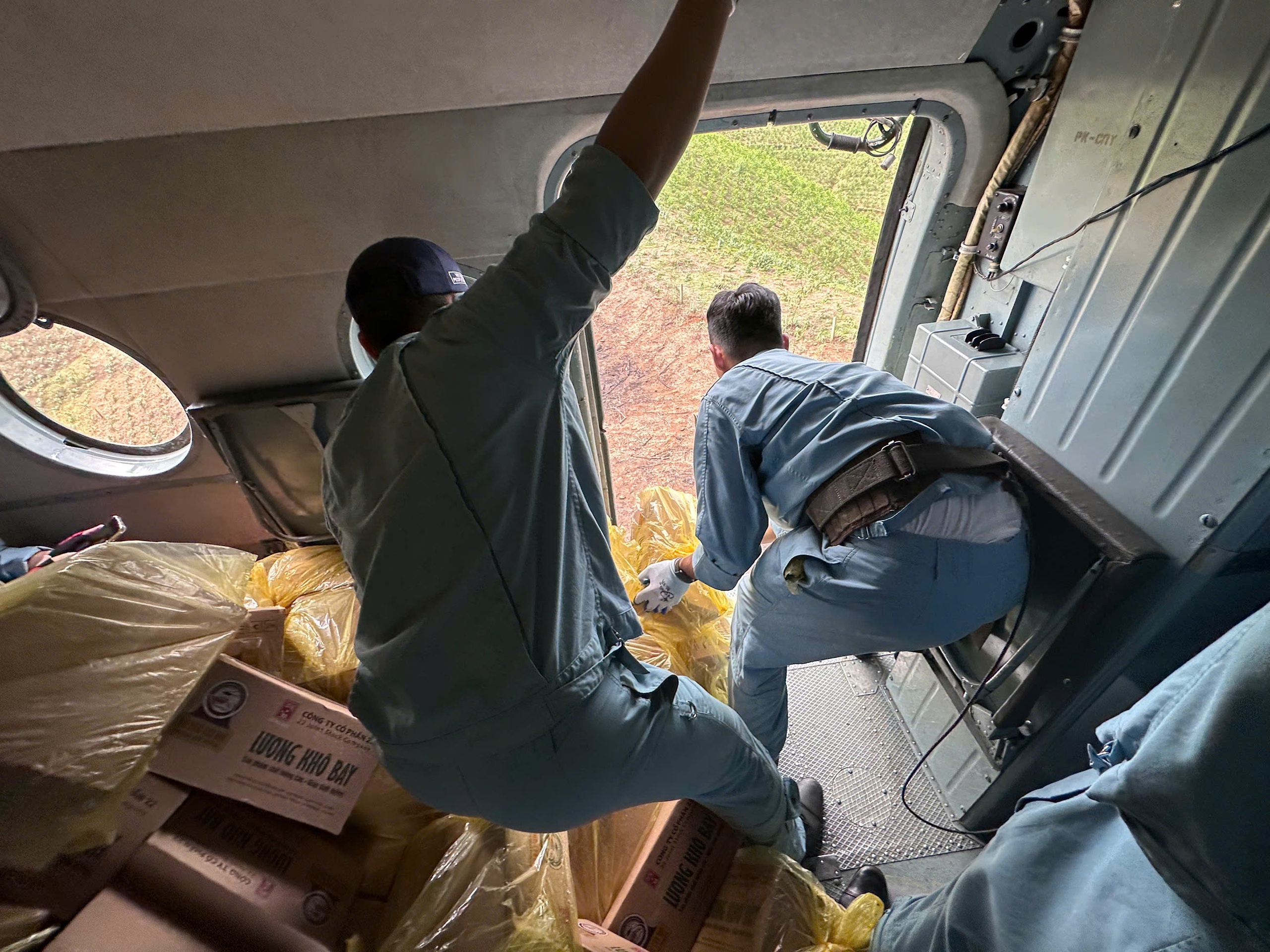 50 năm Trung đo&agrave;n Kh&ocirc;ng qu&acirc;n trực thăng 916 anh h&ugrave;ng- Ảnh 14.