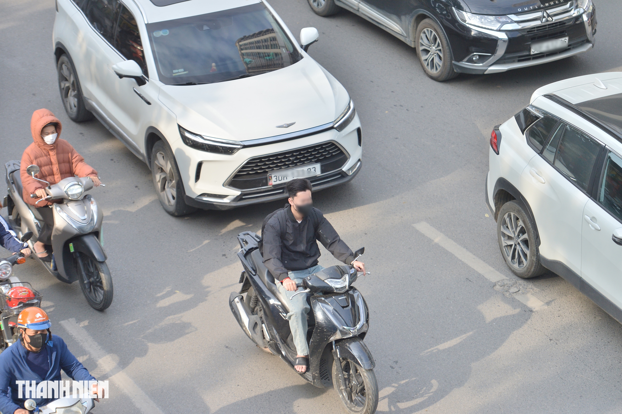 Hơn 1.800 camera AI soi khắp phố, xe máy vẫn nối đuôi nhau trên vỉa hè- Ảnh 12. Hơn 1.800 camera AI soi khắp phố, xe máy vẫn nối đuôi nhau trên vỉa hè- Ảnh 12.