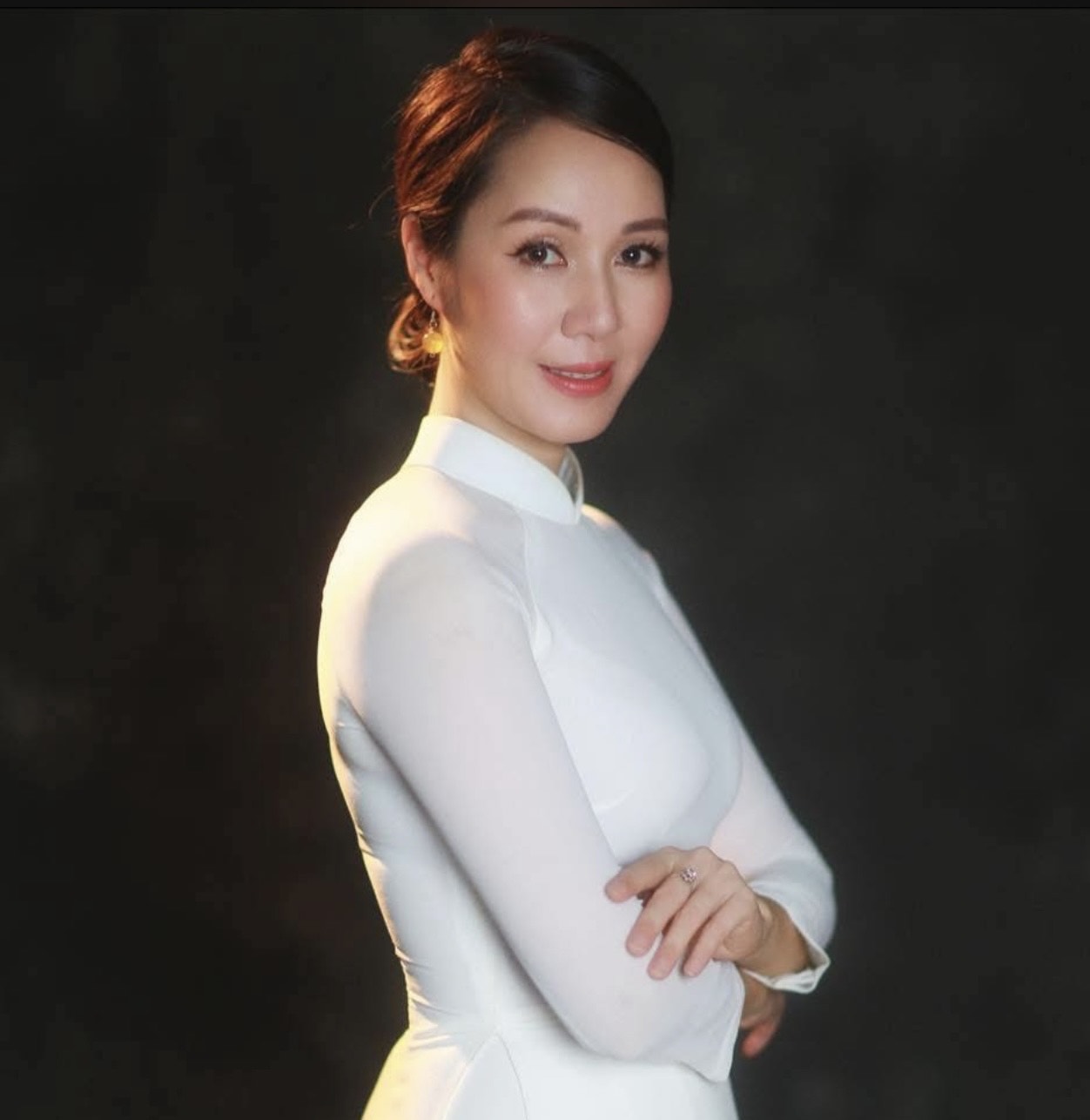 Mai Huê trở lại màn ảnh: Hành trình nghệ thuật đầy cảm xúc của Nữ diễn viên - Ảnh 4. Mai Huê trở lại màn ảnh: Hành trình nghệ thuật đầy cảm xúc của Nữ diễn viên - Ảnh 4.