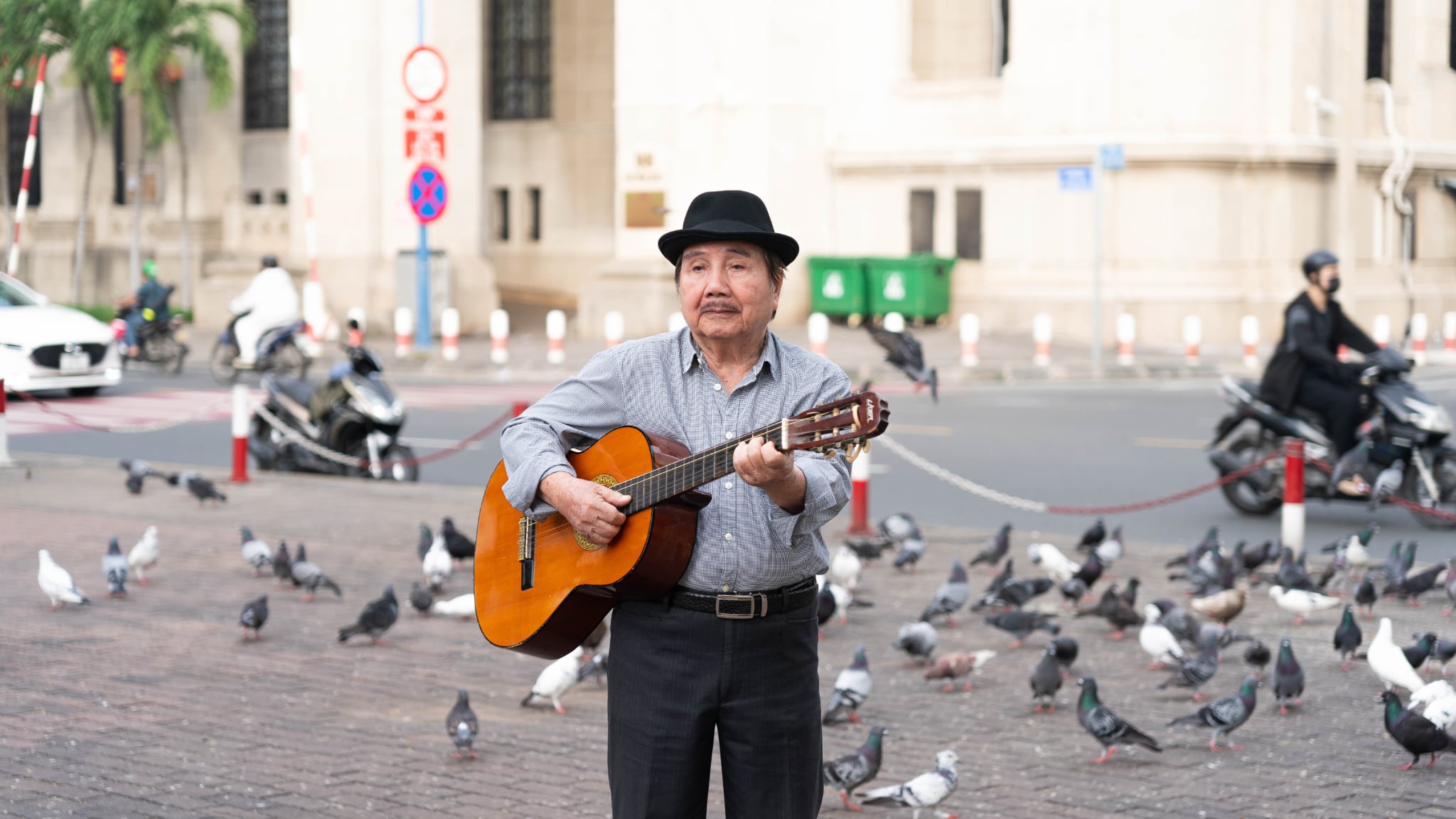 Diễn viên - ca sĩ Nhật Minh và ước nguyện ở tuổi U.90 - Ảnh 1.