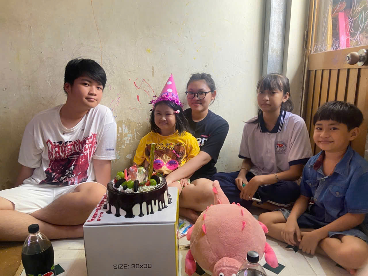 Nh&acirc;n duy&ecirc;n như Thanh Ni&ecirc;n xuất hiện - Ảnh 2.