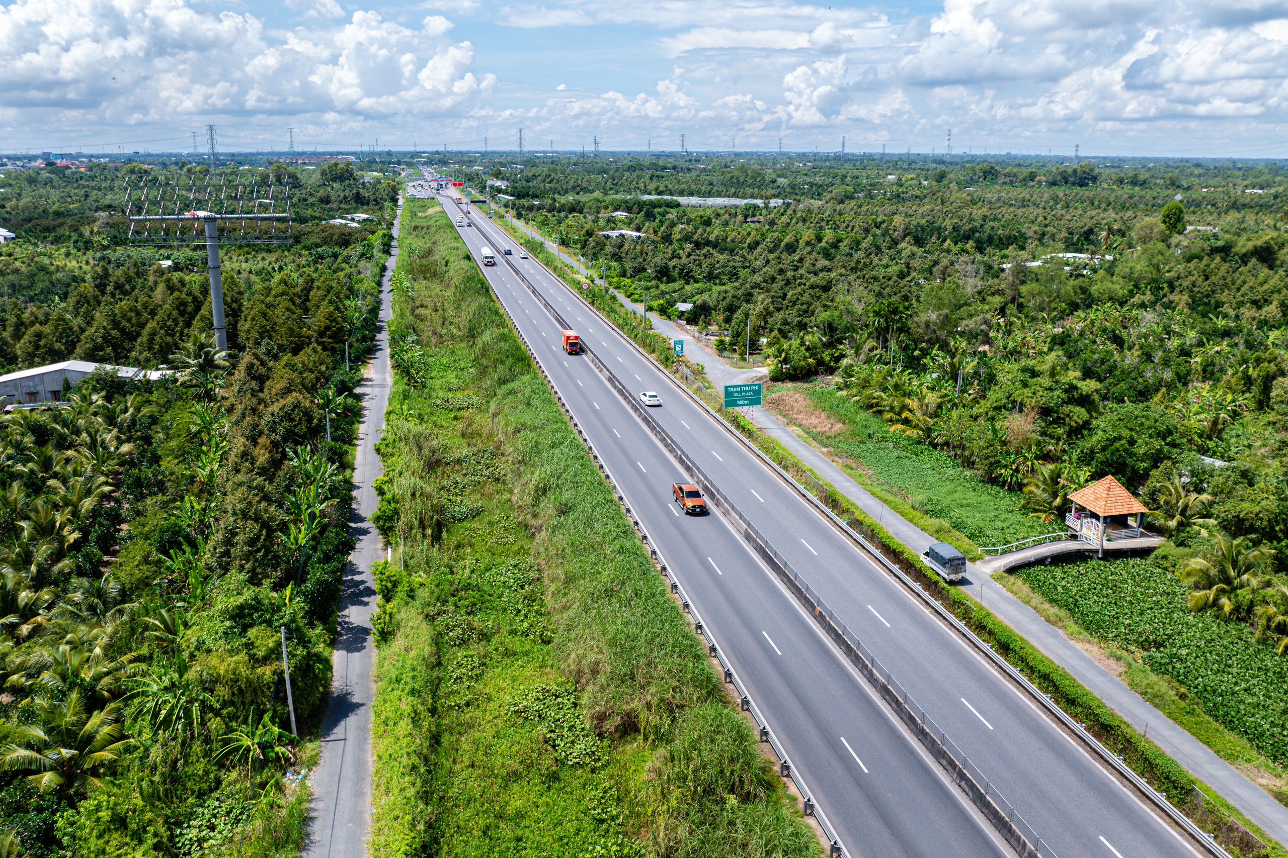 Cao tốc TP.HCM đi miền Tây trước ngày được mở rộng- Ảnh 1. Cao tốc TP.HCM đi miền Tây trước ngày được mở rộng- Ảnh 1.