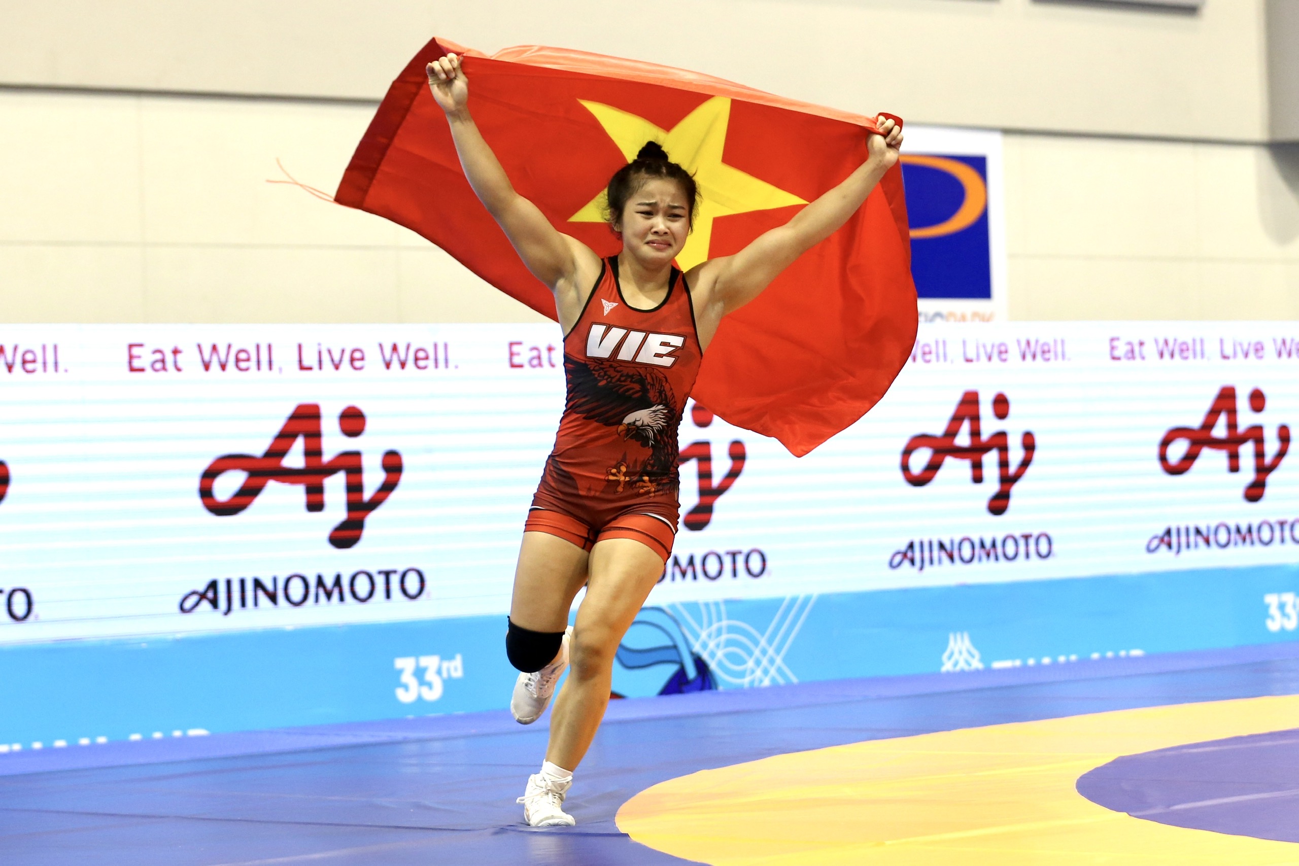 3 chị em ruột 'ẵm' về 3 HCV vật SEA Games cho Việt Nam - Ảnh 1.