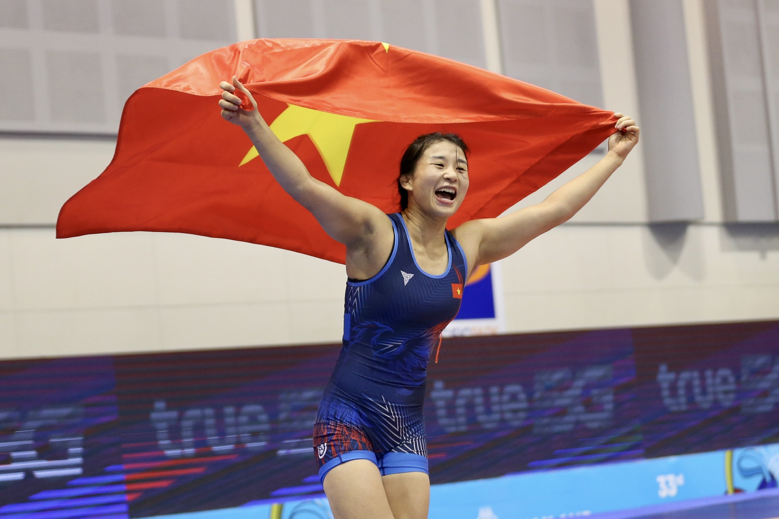 3 chị em ruột 'ẵm' về 3 HCV vật SEA Games cho Việt Nam - Ảnh 2.