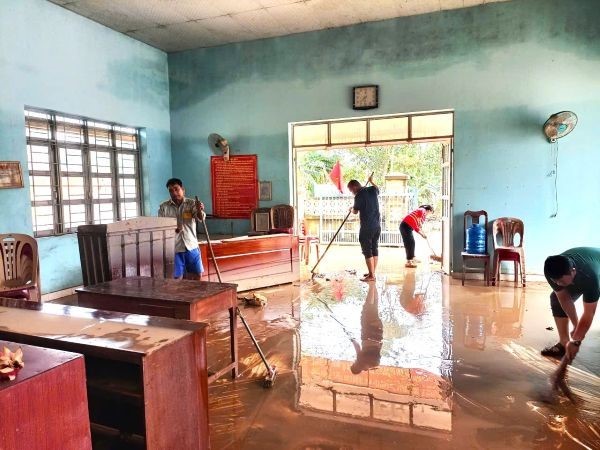 Ưu ti&ecirc;n d&ograve;ng vốn ch&iacute;nh s&aacute;ch gi&uacute;p người d&acirc;n Đắk Lắk sớm vượt qua v&ugrave;ng lũ- Ảnh 2.