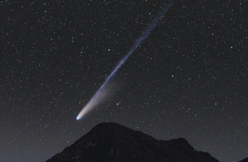 Hôm nay sao chổi cổ xưa bị đồn 'phi thuyền ngoài hành tinh' gần trái đất nhất - Ảnh 2.