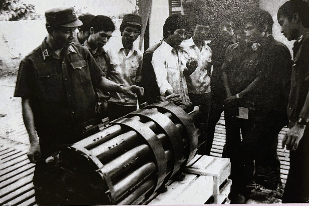 Trực thăng vũ trang của Không quân VN: Mi-24 huyền thoại - Ảnh 6.