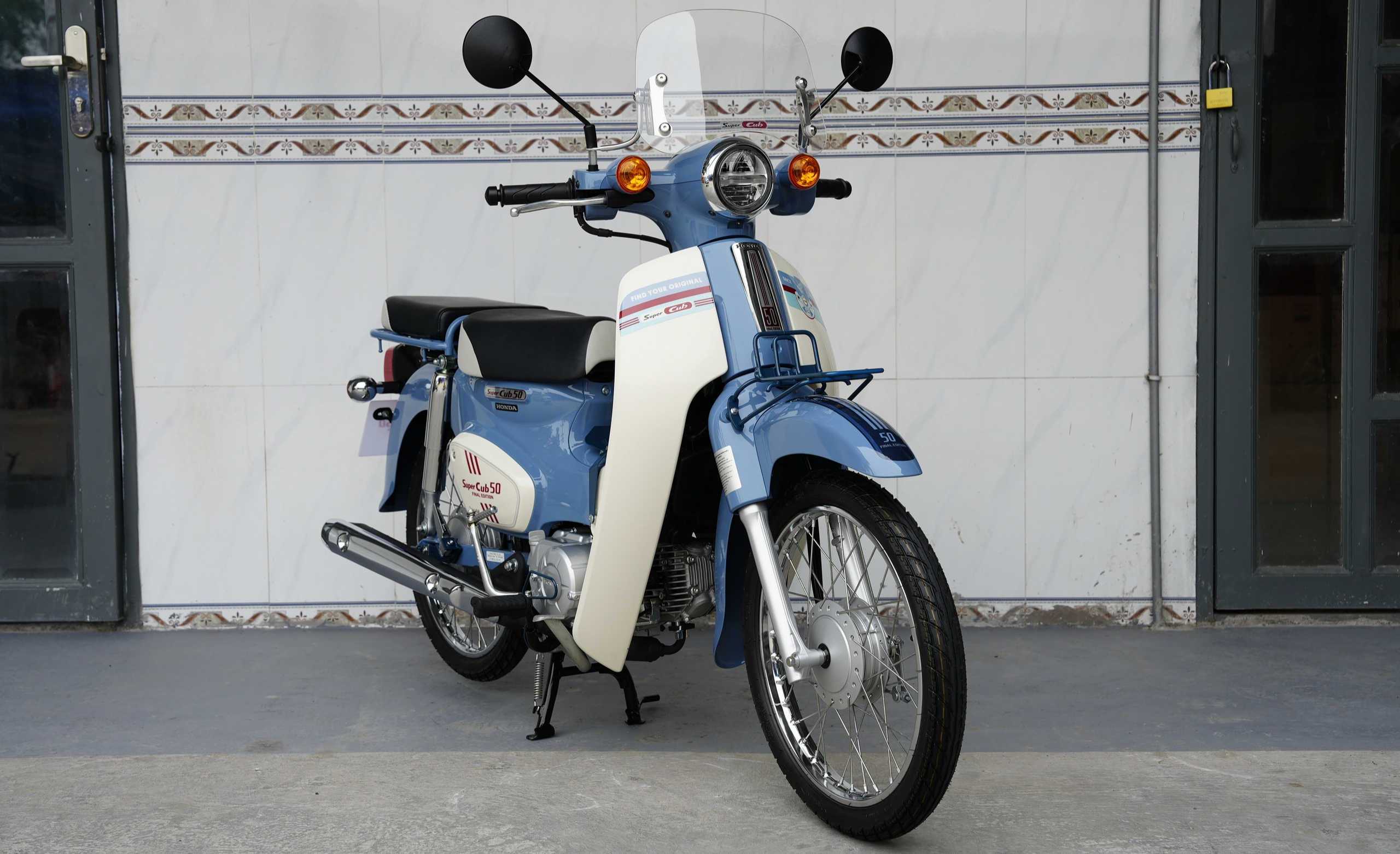 Honda Super Cub 50 Final Edition tại Việt Nam được cá nhân hóa, giá hơn 100 triệu- Ảnh 1.