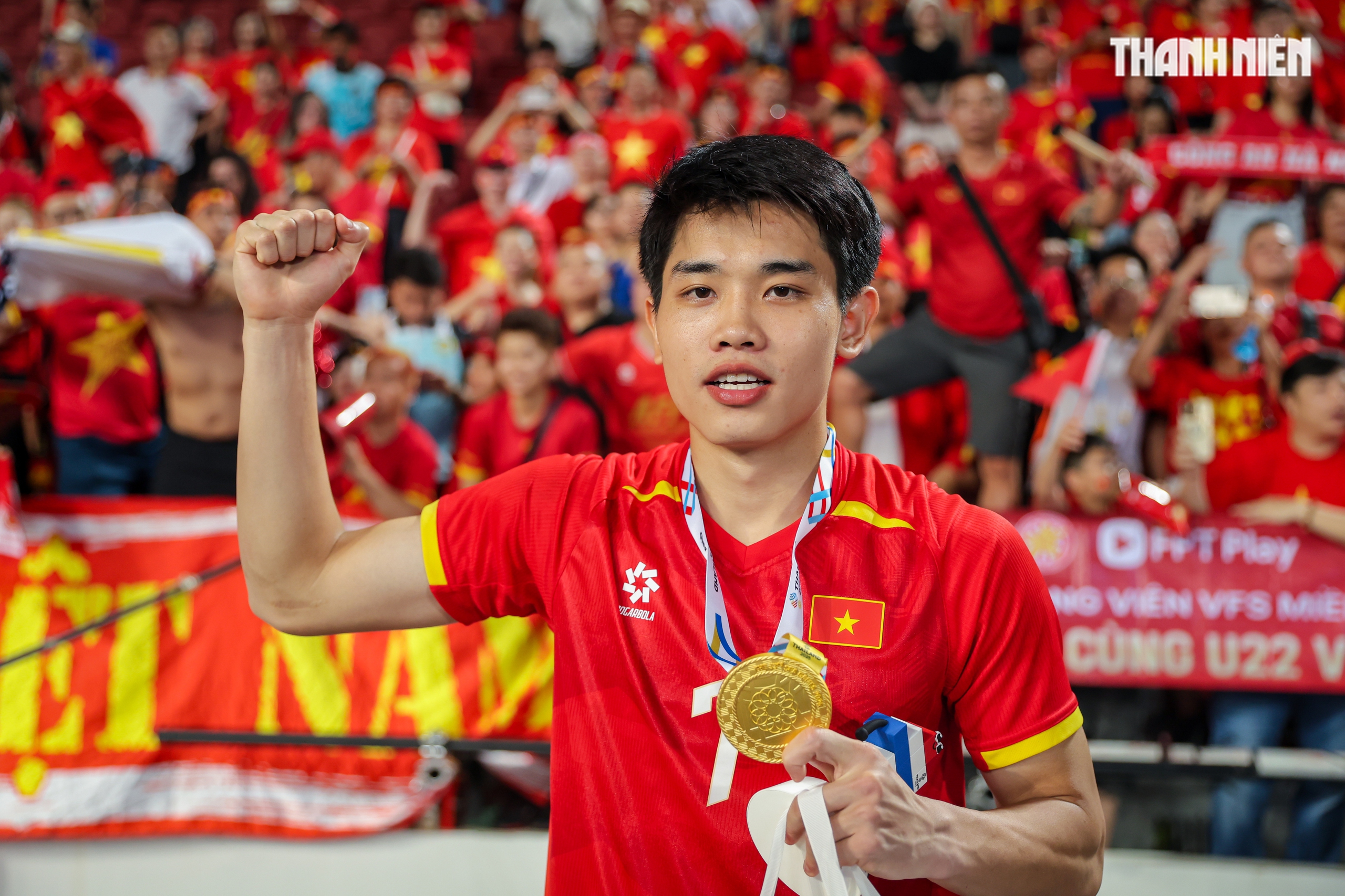 Qu&aacute; đ&atilde; h&igrave;nh ảnh U.22 Việt Nam quật ng&atilde; Th&aacute;i Lan ngay tại Rajamangala, gi&agrave;nh HCV SEA Games 33- Ảnh 19.