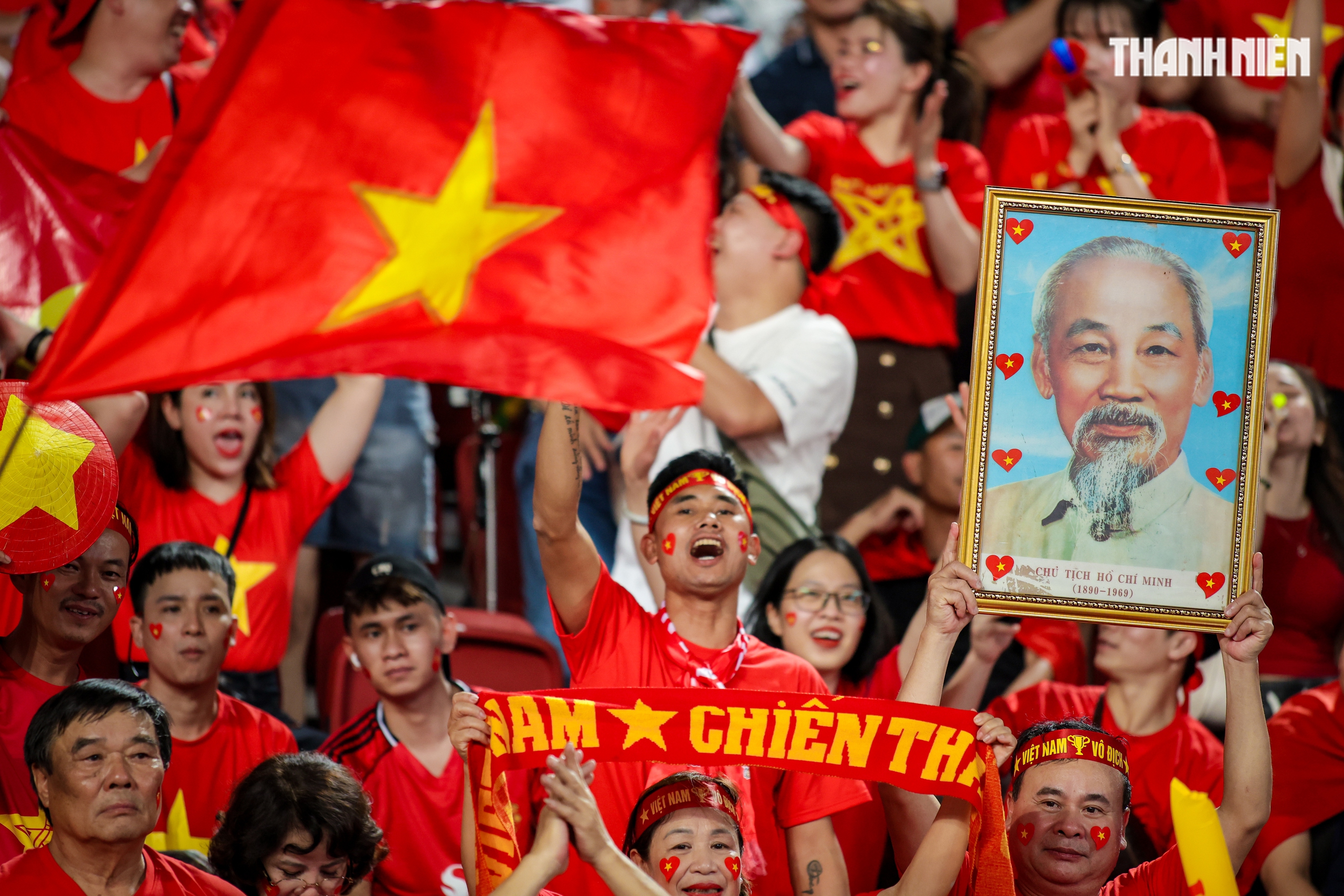 Qu&aacute; đ&atilde; h&igrave;nh ảnh U.22 Việt Nam quật ng&atilde; Th&aacute;i Lan ngay tại Rajamangala, gi&agrave;nh HCV SEA Games 33- Ảnh 14.