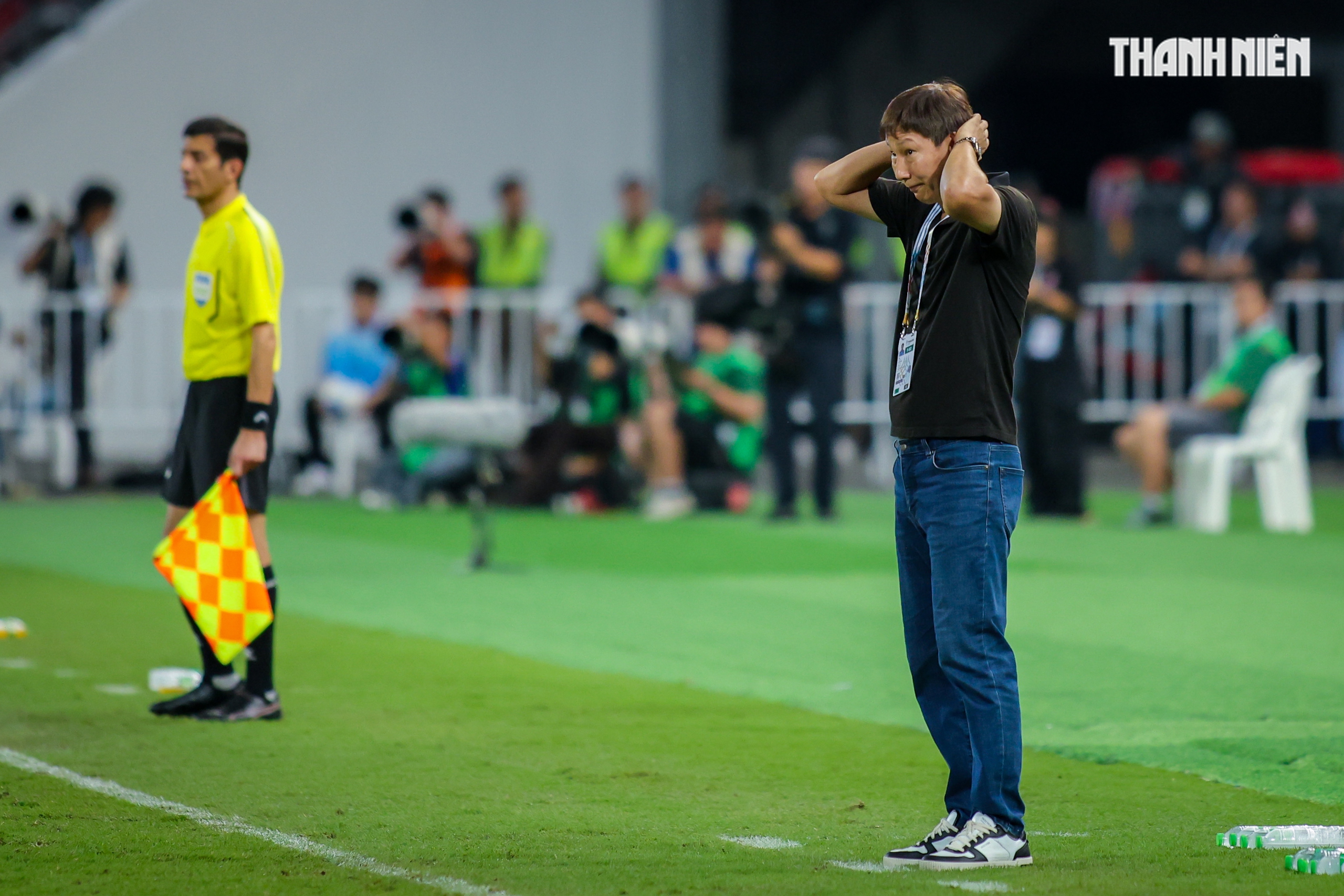 Qu&aacute; đ&atilde; h&igrave;nh ảnh U.22 Việt Nam quật ng&atilde; Th&aacute;i Lan ngay tại Rajamangala, gi&agrave;nh HCV SEA Games 33- Ảnh 4.