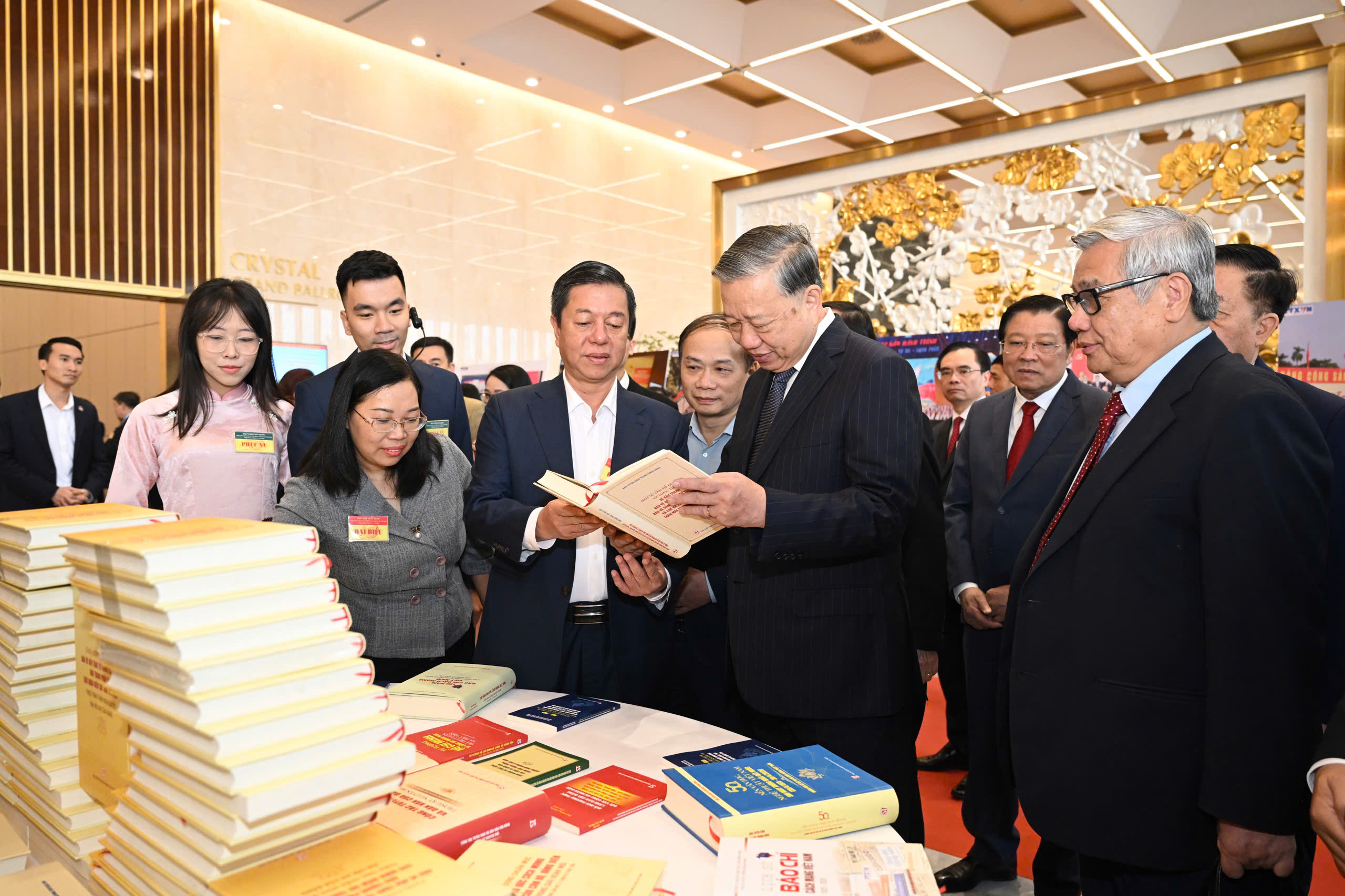 Tổng B&iacute; thư: Tuy&ecirc;n gi&aacute;o v&agrave; d&acirc;n vận phải &lsquo;thấu từng nhịp đập&rsquo; đời sống, dư luận - Ảnh 3.