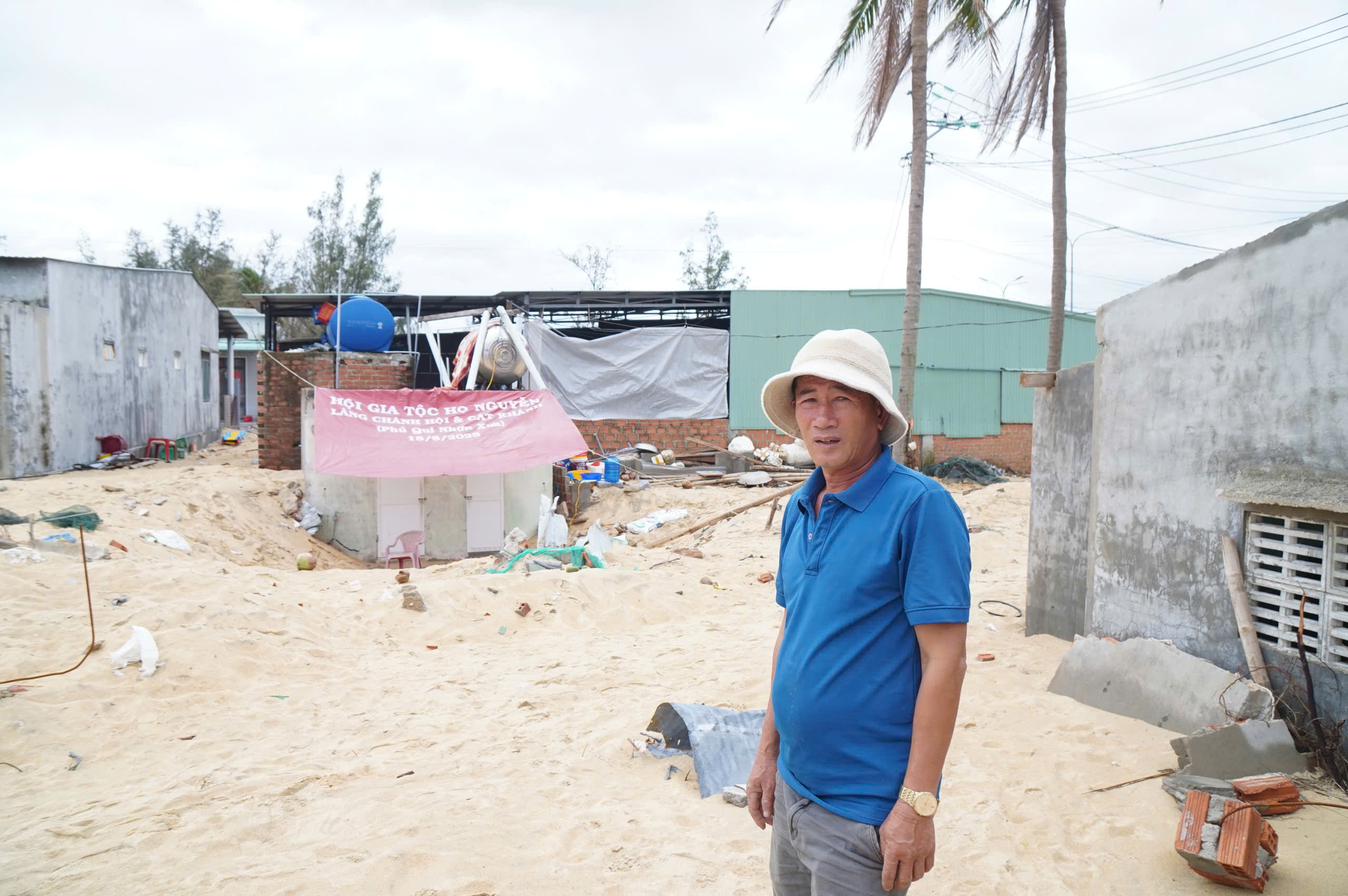 Thần tốc hồi sinh 1.200 mái nhà trước tết - Ảnh 2.