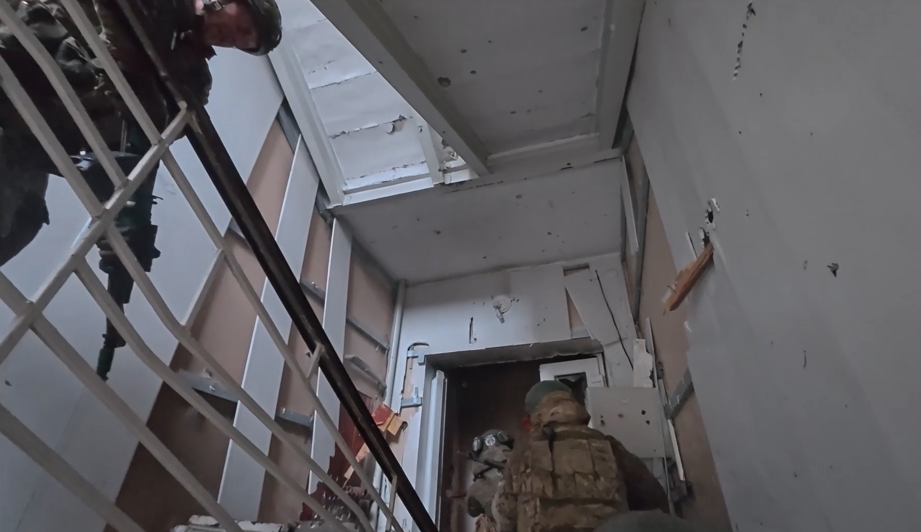 Nga tuyên bố giành được Pokrovsk, Vovchansk - Ảnh 2.