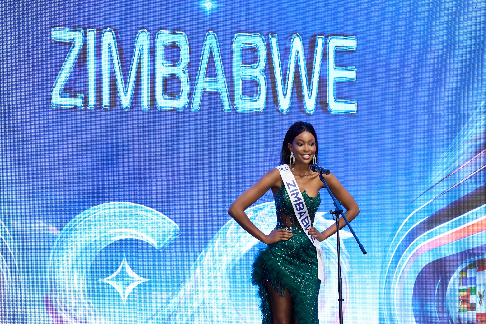 Phi công, luật sư, người mẫu quốc tế… ‘đổ bộ’ Huế, chính thức nhập cuộc Miss Cosmo - Ảnh 12.