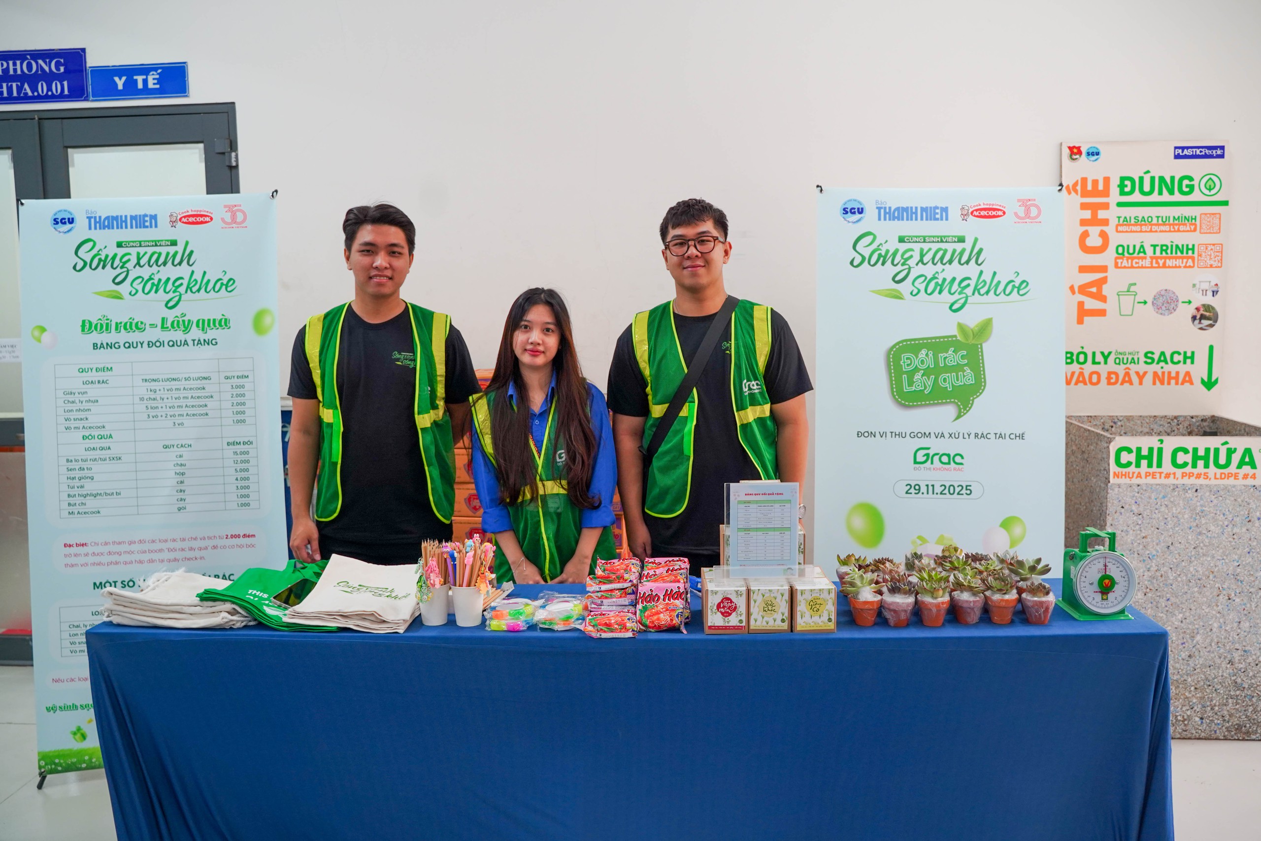 Sinh viên háo hức tìm hiểu sống xanh, chế độ dinh dưỡng theo cách đặc biệt - Ảnh 7.