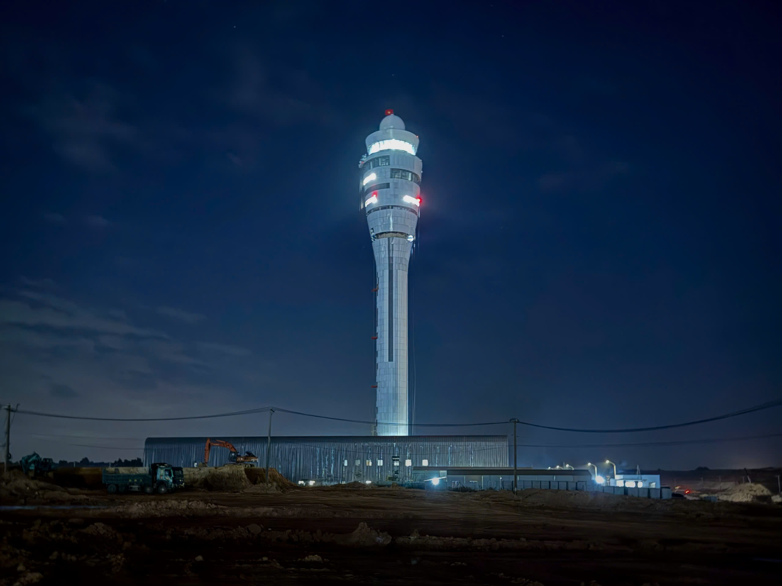 Đ&agrave;i Kiểm so&aacute;t kh&ocirc;ng lưu Long Th&agrave;nh cao 123 m ch&iacute;nh thức so&aacute;n ng&ocirc;i cao nhất Việt Nam- Ảnh 7.