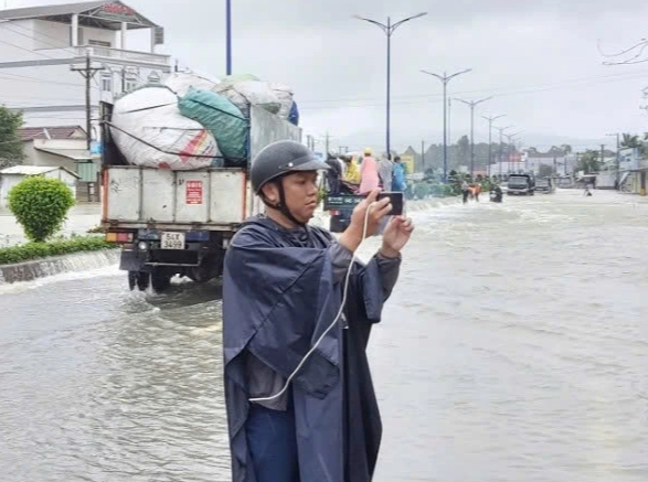 Thanh Ni&ecirc;n v&agrave; t&ocirc;i: Thỏa đam m&ecirc; với nhiều kỷ niệm - Ảnh 1.