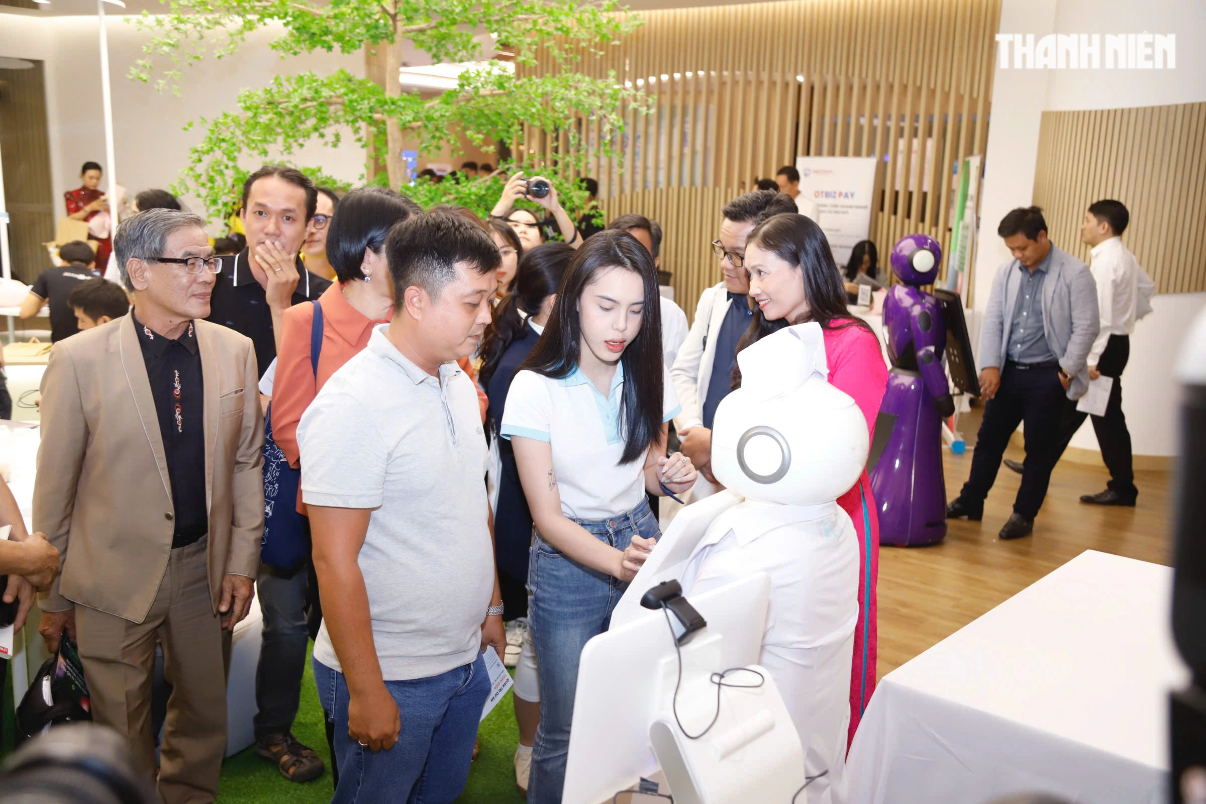 TP.HCM hướng tới mục tiêu kinh tế số đóng góp 30% GRDP- Ảnh 1.