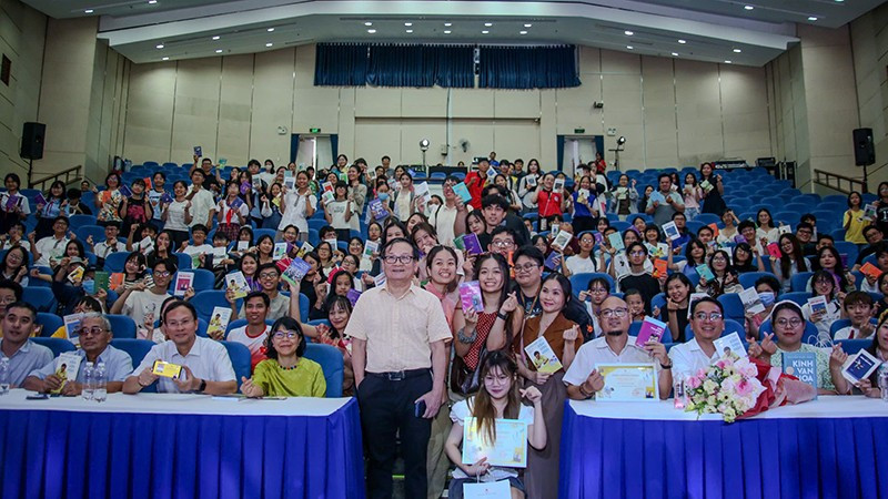 Sức h&uacute;t bền bỉ của &lsquo;K&iacute;nh vạn hoa&rsquo; sau 30 năm- Ảnh 2.