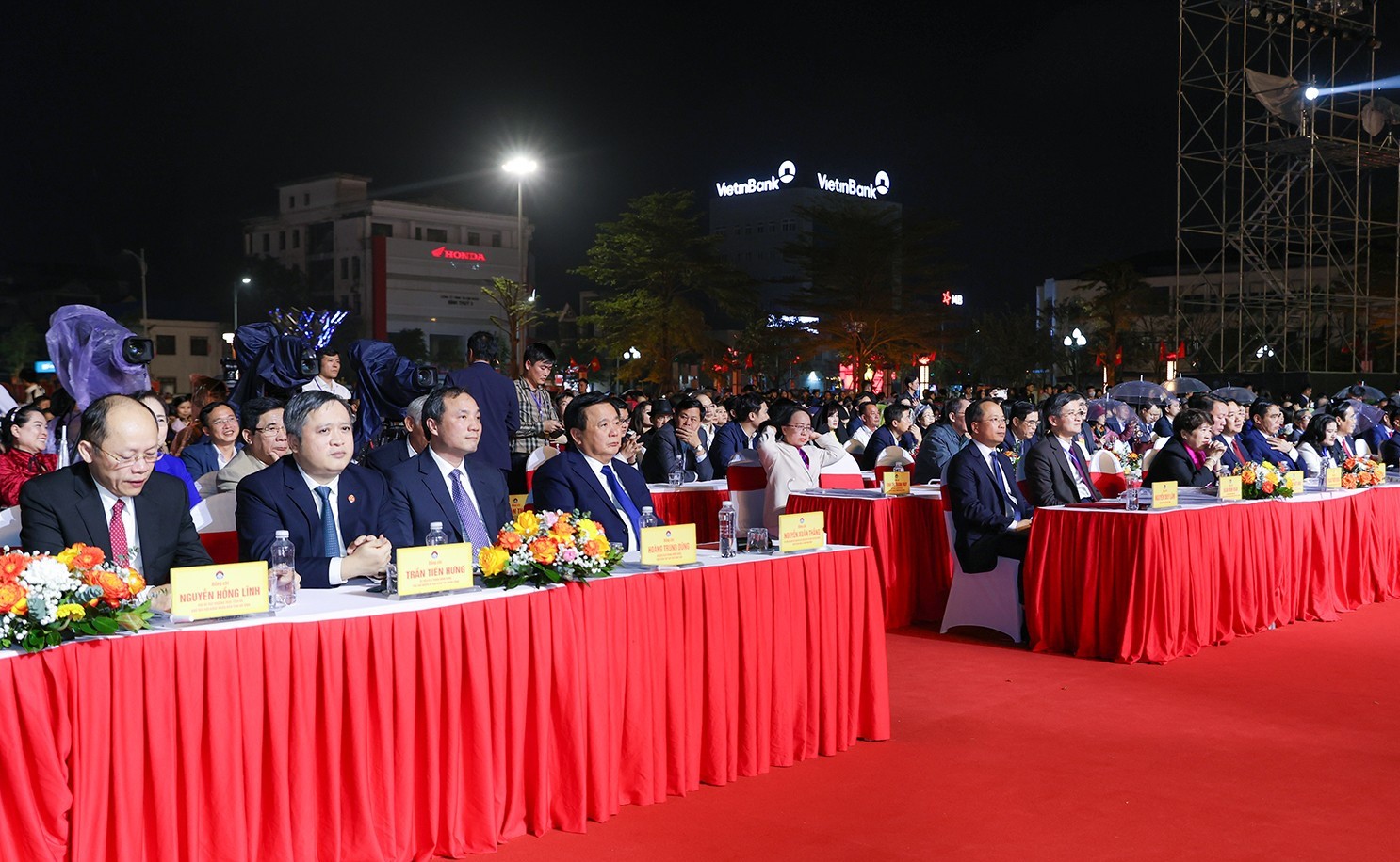 Kỷ niệm 260 năm ngày sinh đại thi hào Nguyễn Du- Ảnh 1.