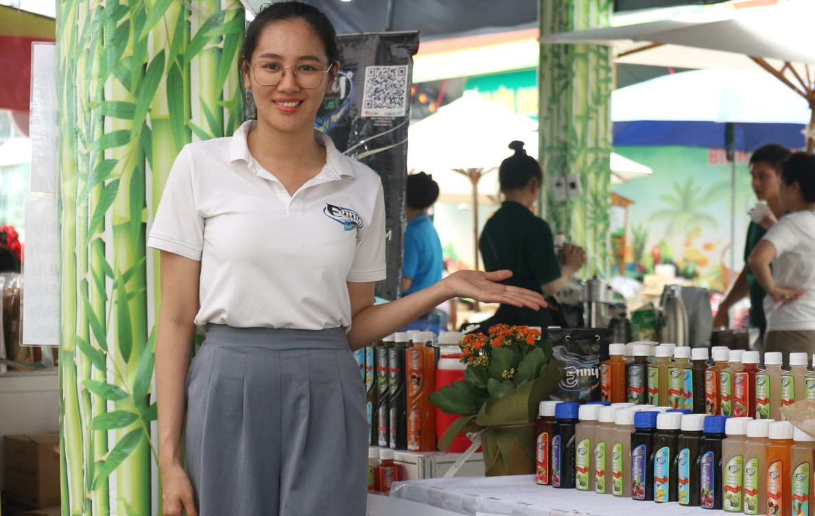 Kh&ocirc;ng c&ograve;n cảnh 'tr&ecirc;n bến dưới thuyền', chợ phi&ecirc;n cận tết tại TP.HCM liệu c&ograve;n tấp nập? - Ảnh 6.